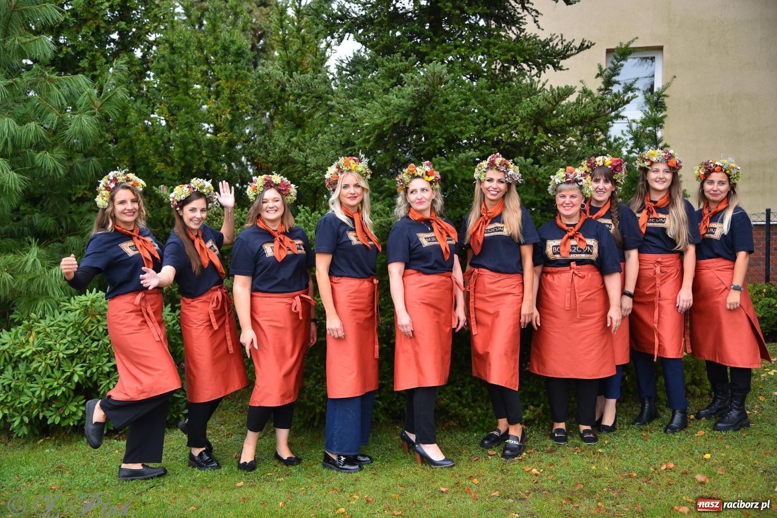 Zdjęcie w galerii na portalu naszraciborz.pl: Samborowice na bursztynowym szlaku. Dożynki 2025 pełne humoru i tradycji [FOTO i WIDEO] wiadomości z regionu