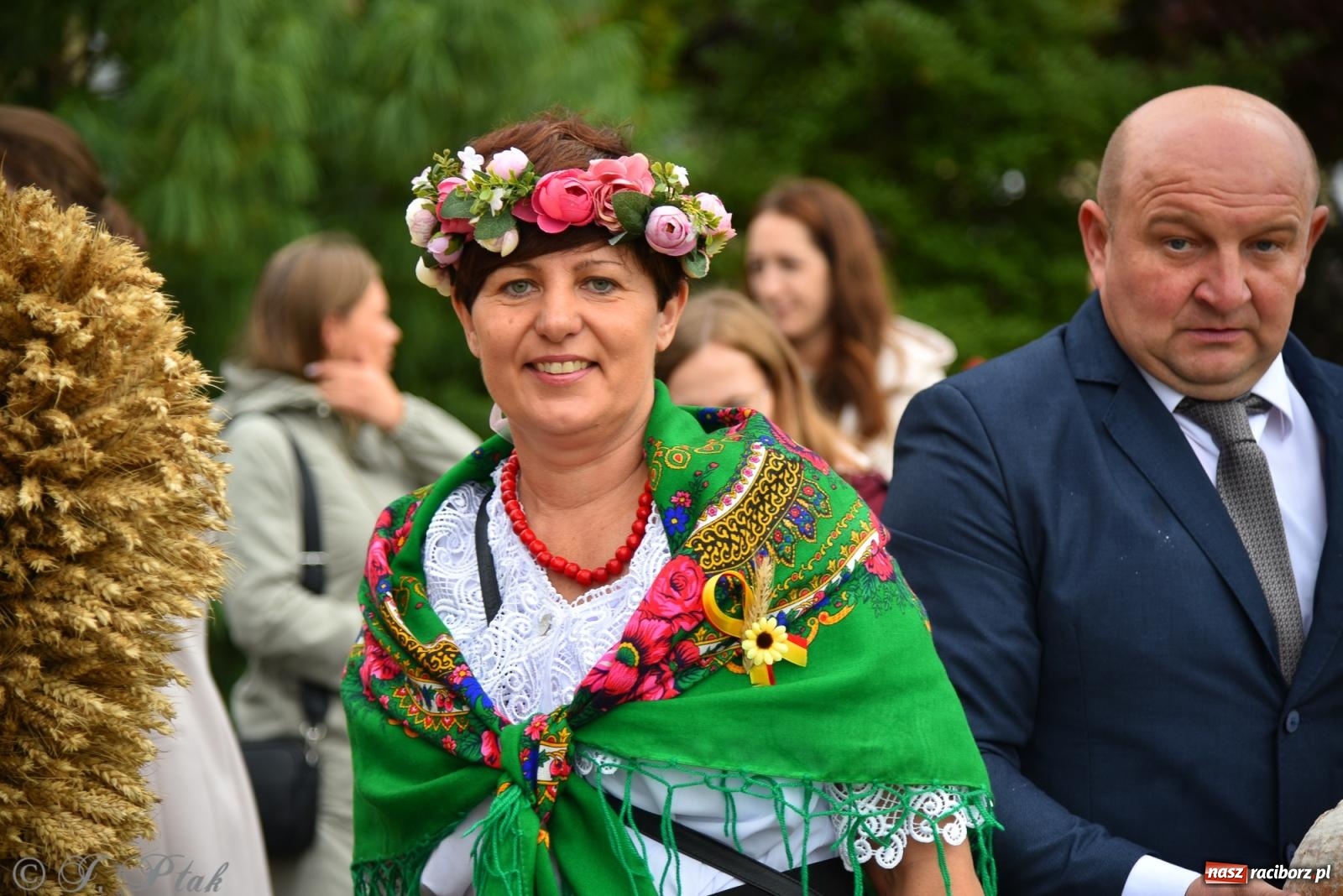 Zdjęcie w galerii na portalu naszraciborz.pl: Samborowice na bursztynowym szlaku. Dożynki 2025 pełne humoru i tradycji [FOTO i WIDEO] wiadomości z regionu