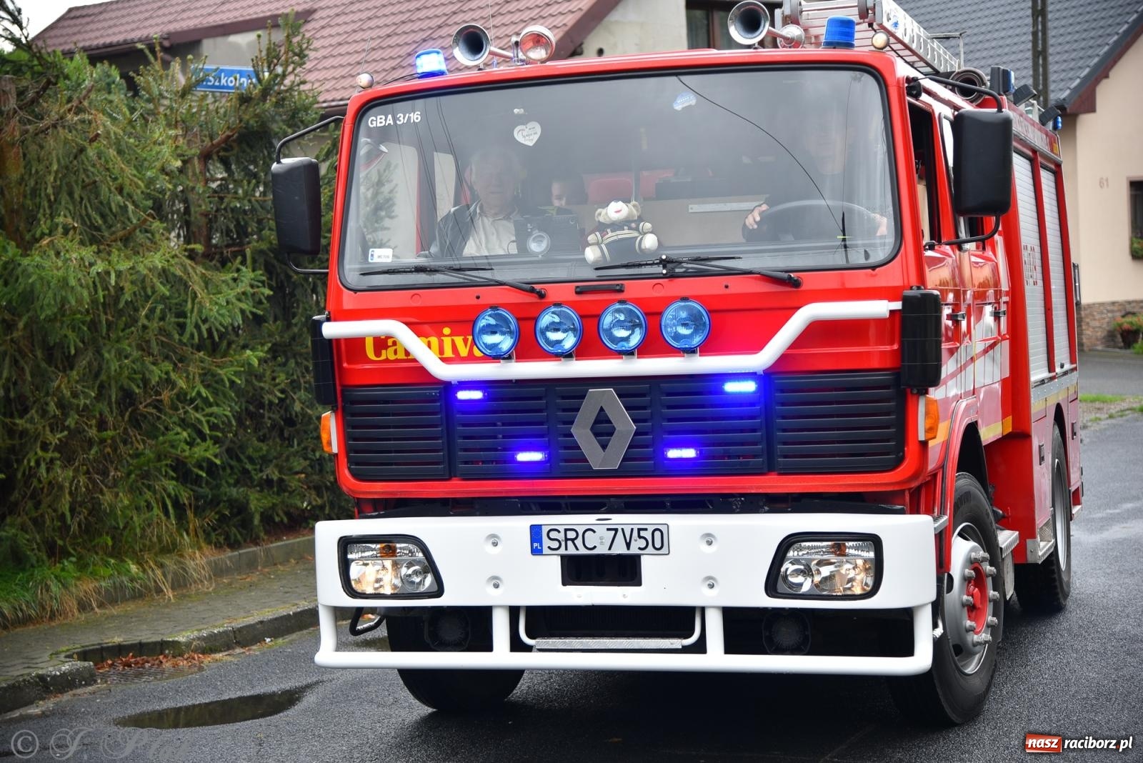 Zdjęcie w galerii na portalu naszraciborz.pl: Samborowice na bursztynowym szlaku. Dożynki 2025 pełne humoru i tradycji [FOTO i WIDEO] wiadomości z regionu