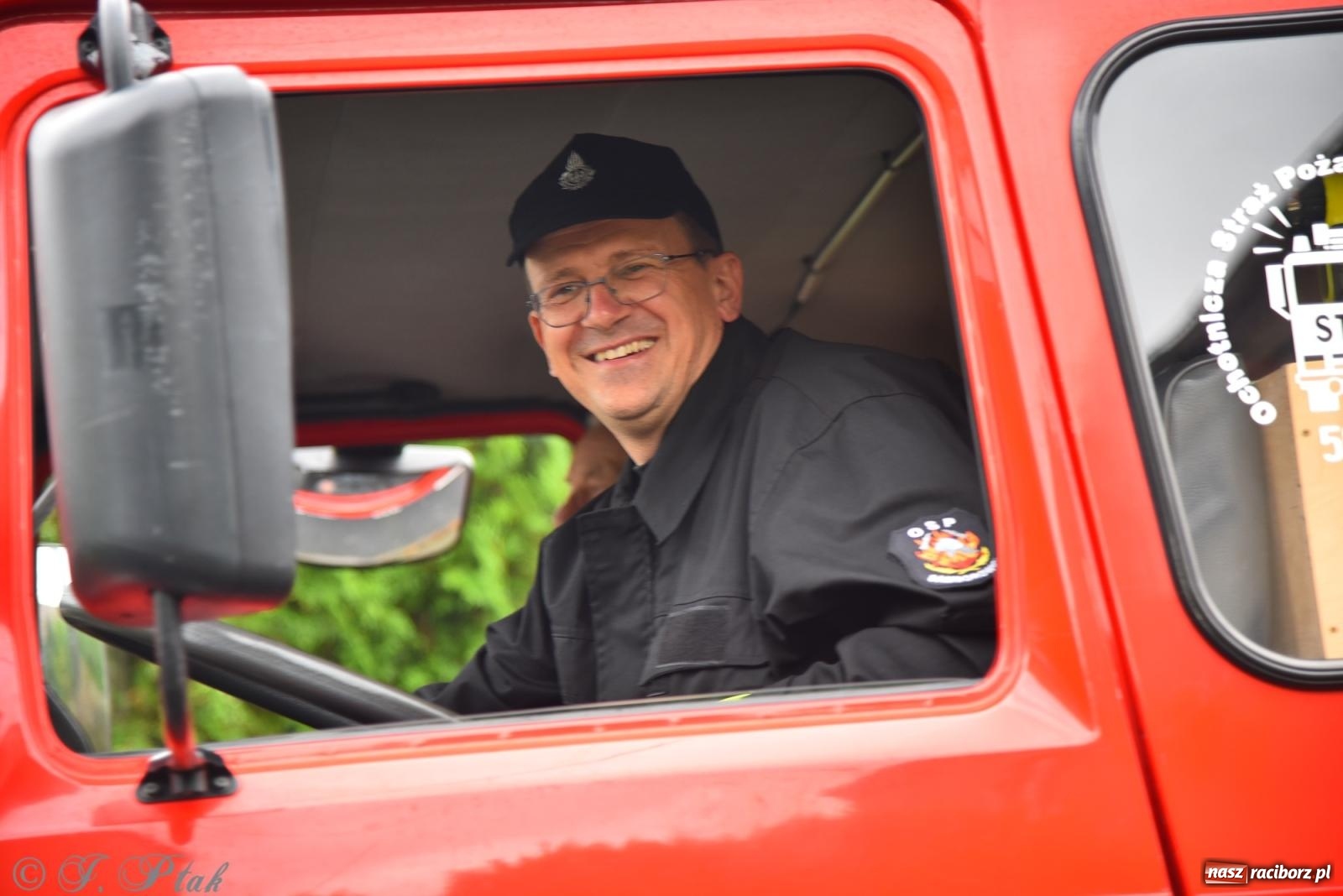 Zdjęcie w galerii na portalu naszraciborz.pl: Samborowice na bursztynowym szlaku. Dożynki 2025 pełne humoru i tradycji [FOTO i WIDEO] wiadomości z regionu