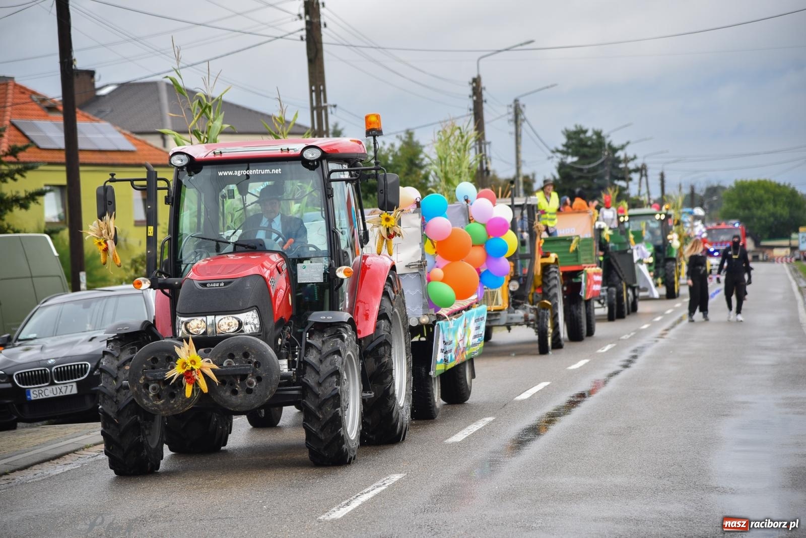 Zdjęcie w galerii na portalu naszraciborz.pl: Samborowice na bursztynowym szlaku. Dożynki 2025 pełne humoru i tradycji [FOTO i WIDEO] wiadomości z regionu