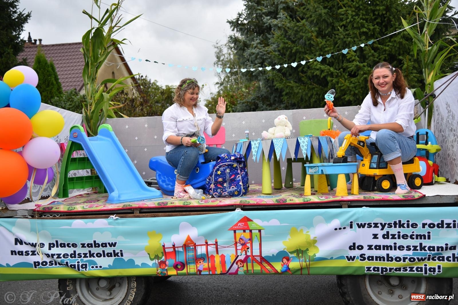 Zdjęcie w galerii na portalu naszraciborz.pl: Samborowice na bursztynowym szlaku. Dożynki 2025 pełne humoru i tradycji [FOTO i WIDEO] wiadomości z regionu