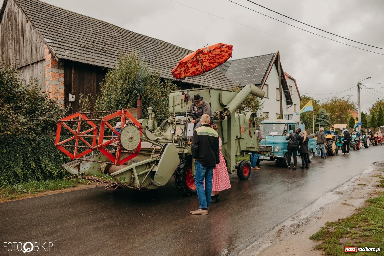 Zdjęcie w galerii na portalu naszraciborz.pl: Gamów zachwyca starą motoryzacją podczas dożynek [FOTO i WIDEO] wiadomości z regionu