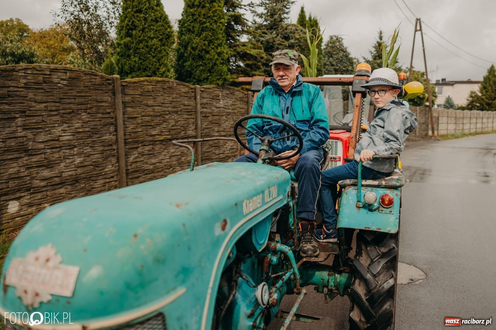 Zdjęcie w galerii na portalu naszraciborz.pl: Gamów zachwyca starą motoryzacją podczas dożynek [FOTO i WIDEO] wiadomości z regionu
