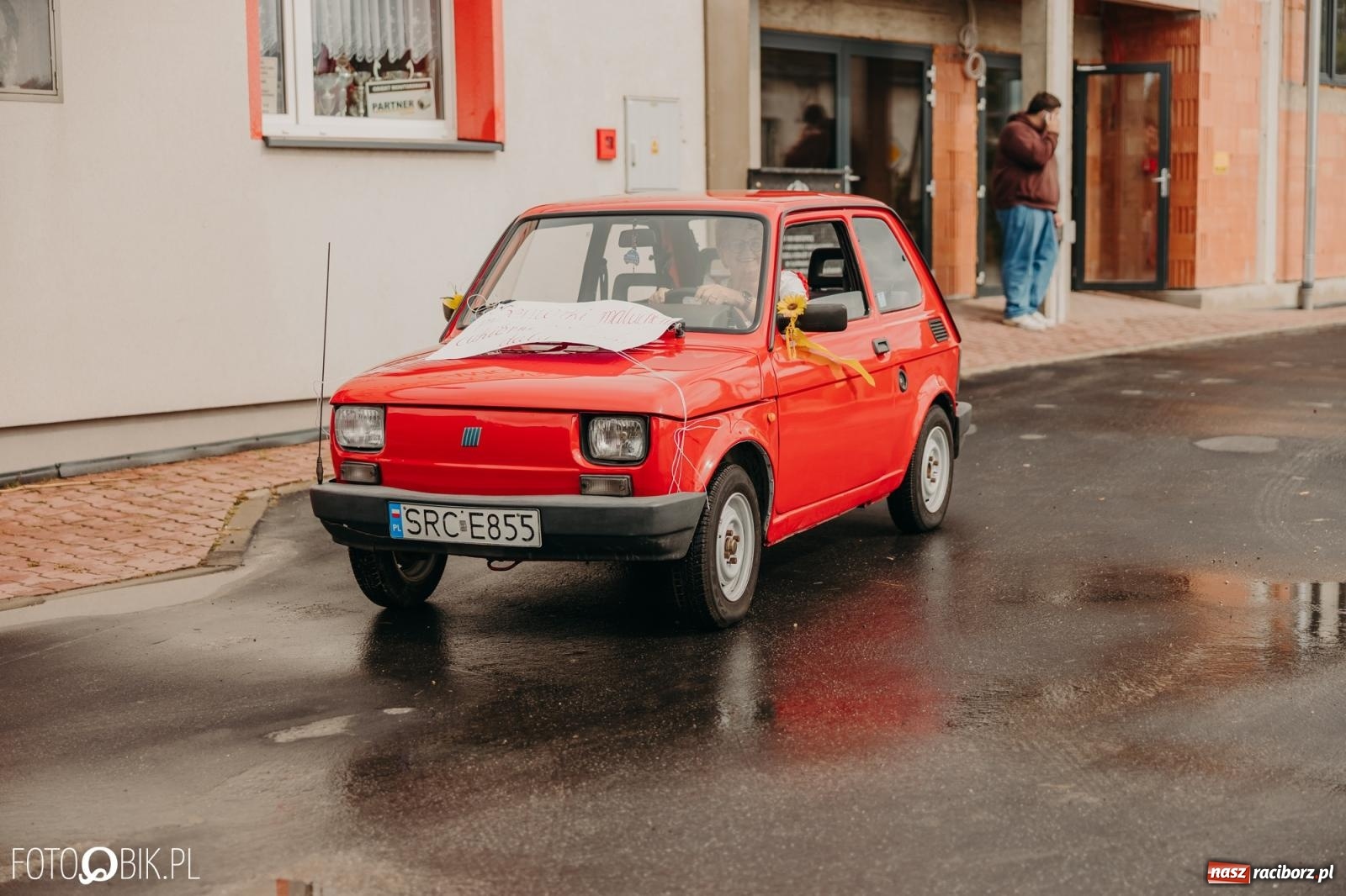 Zdjęcie w galerii na portalu naszraciborz.pl: Gamów zachwyca starą motoryzacją podczas dożynek [FOTO i WIDEO] wiadomości z regionu