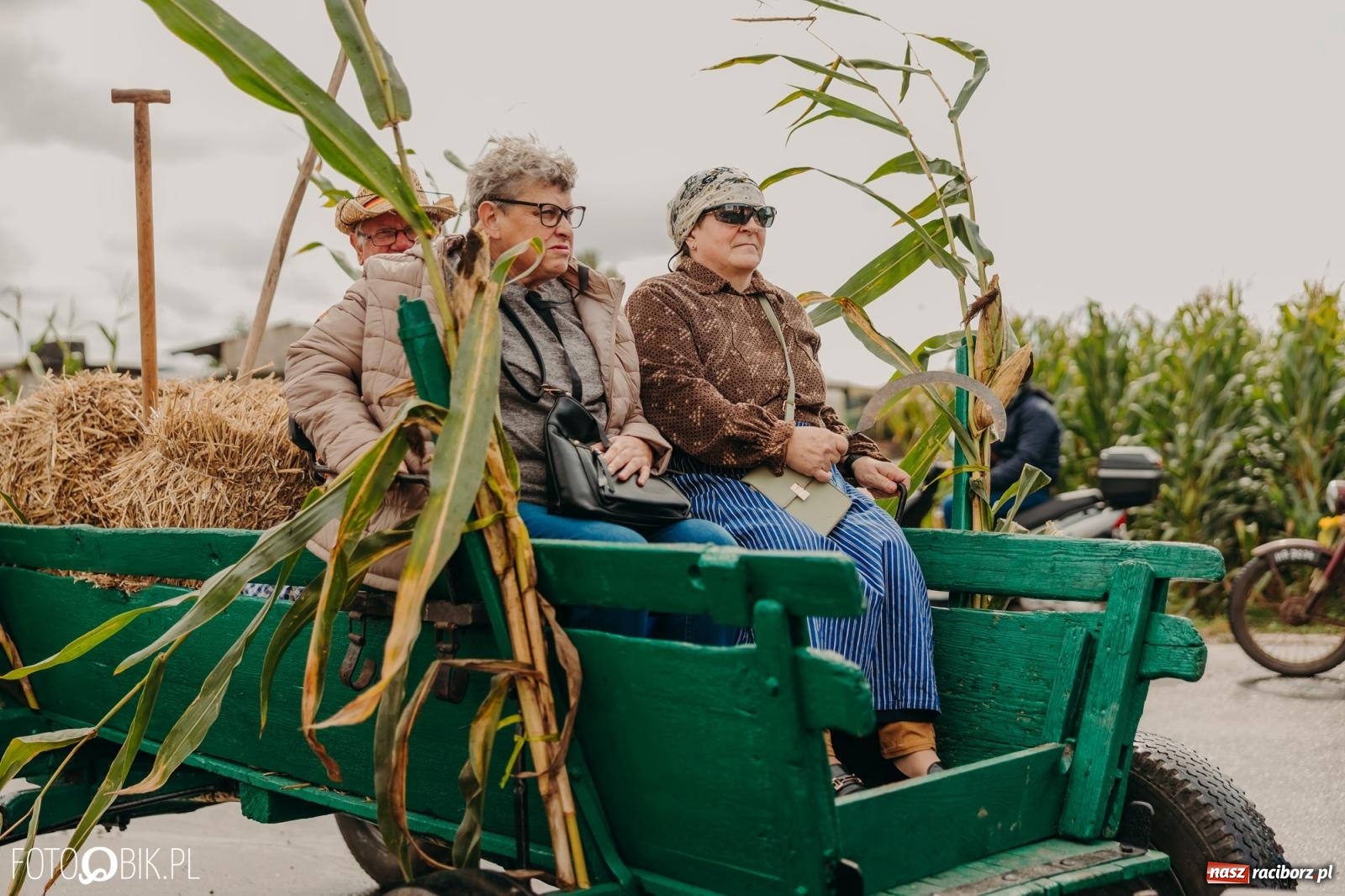 Zdjęcie w galerii na portalu naszraciborz.pl: Gamów zachwyca starą motoryzacją podczas dożynek [FOTO i WIDEO] wiadomości z regionu