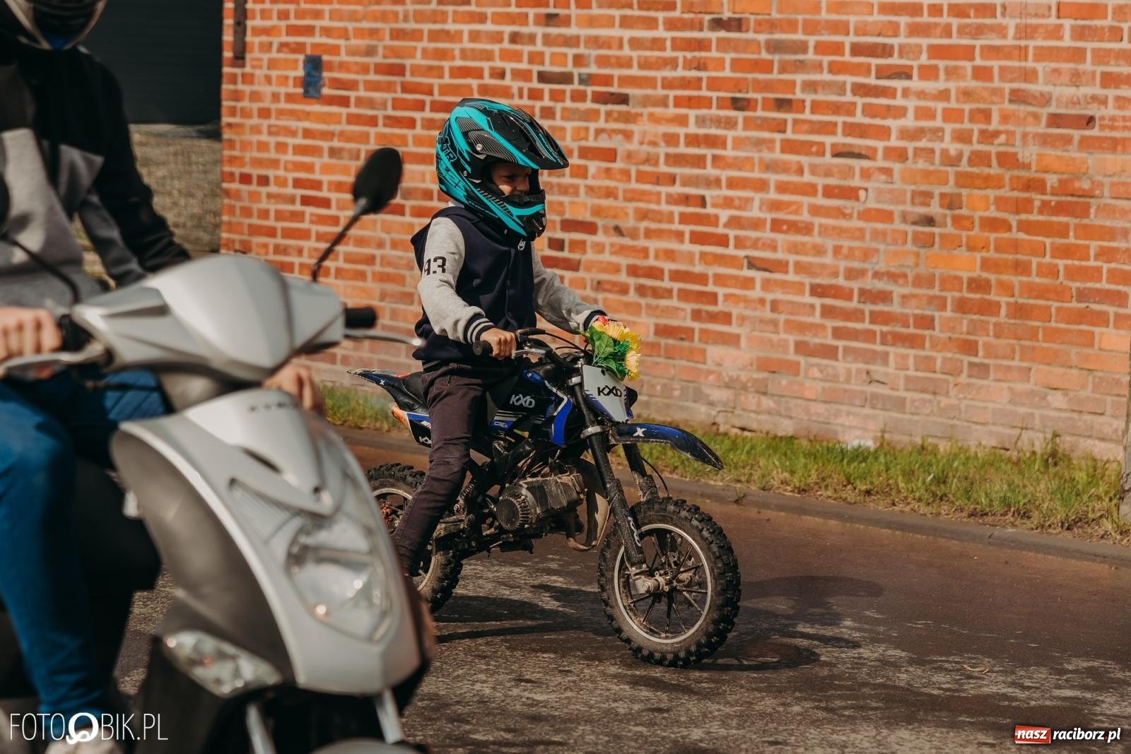 Zdjęcie w galerii na portalu naszraciborz.pl: Gamów zachwyca starą motoryzacją podczas dożynek [FOTO i WIDEO] wiadomości z regionu