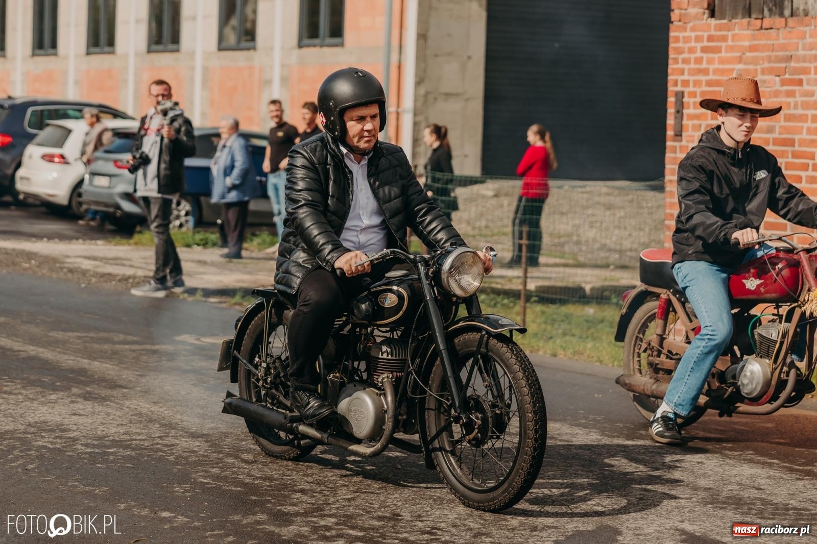 Zdjęcie w galerii na portalu naszraciborz.pl: Gamów zachwyca starą motoryzacją podczas dożynek [FOTO i WIDEO] wiadomości z regionu