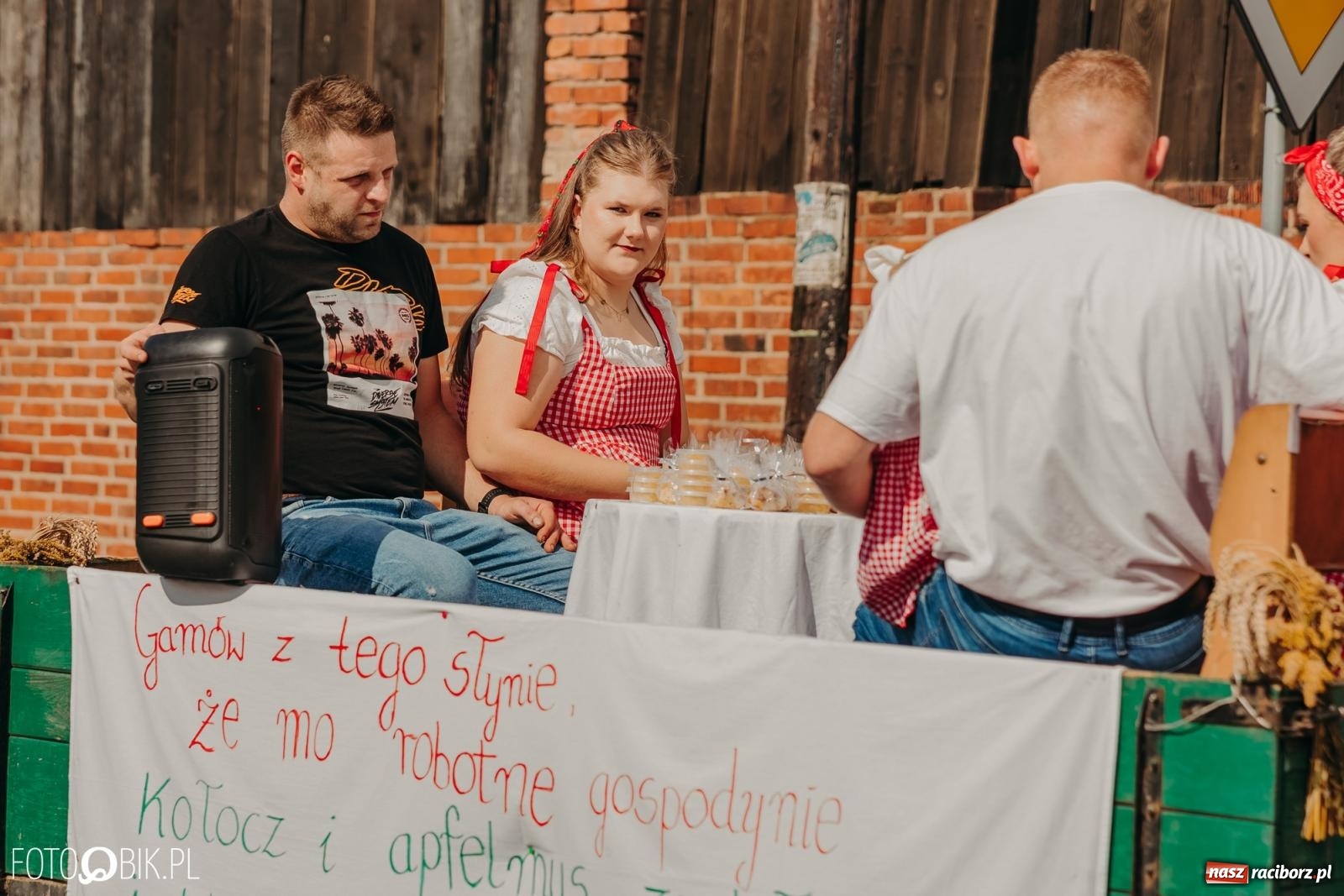 Zdjęcie w galerii na portalu naszraciborz.pl: Gamów zachwyca starą motoryzacją podczas dożynek [FOTO i WIDEO] wiadomości z regionu