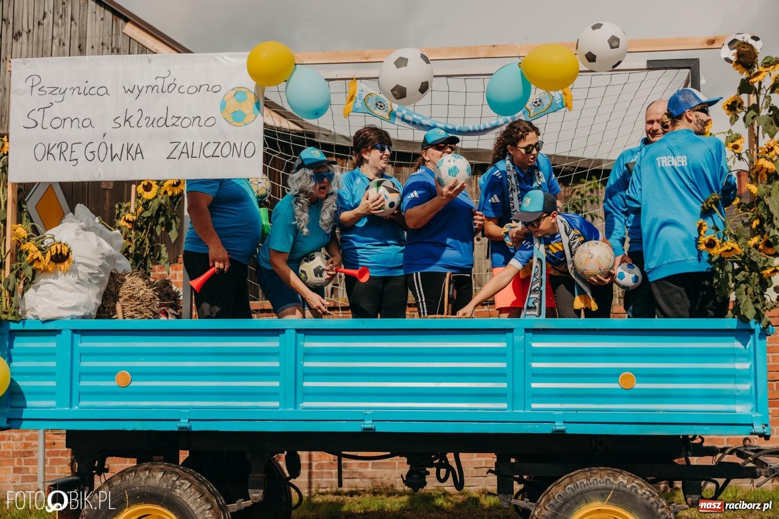 Zdjęcie w galerii na portalu naszraciborz.pl: Gamów zachwyca starą motoryzacją podczas dożynek [FOTO i WIDEO] wiadomości z regionu
