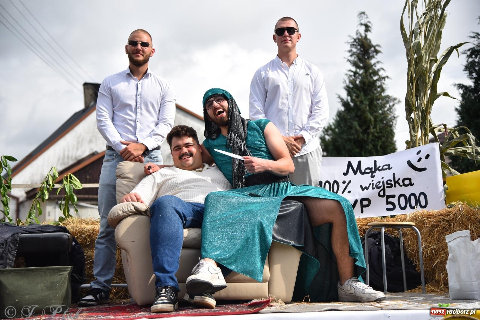 Zdjęcie w galerii na portalu naszraciborz.pl: Dożynkowy korowód wrócił do Zabełkowa [FOTO i WIDEO] wiadomości z regionu