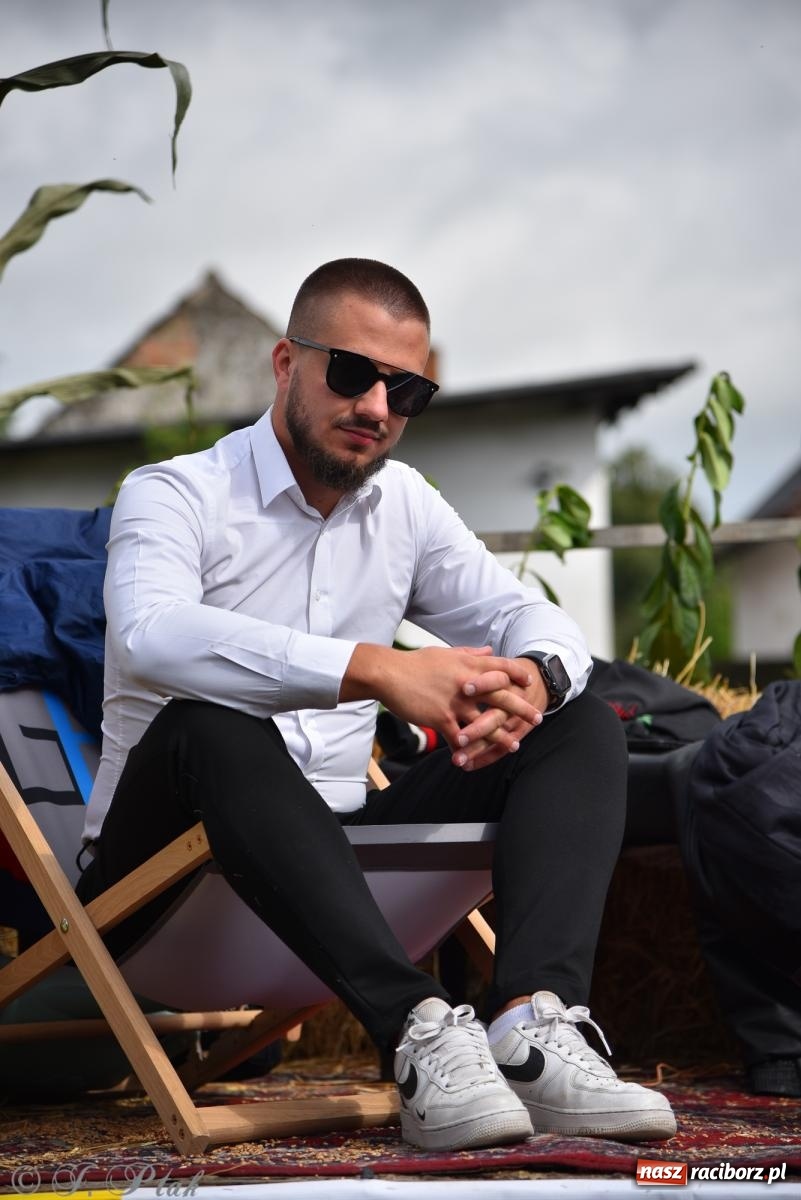 Zdjęcie w galerii na portalu naszraciborz.pl: Dożynkowy korowód wrócił do Zabełkowa [FOTO i WIDEO] wiadomości z regionu