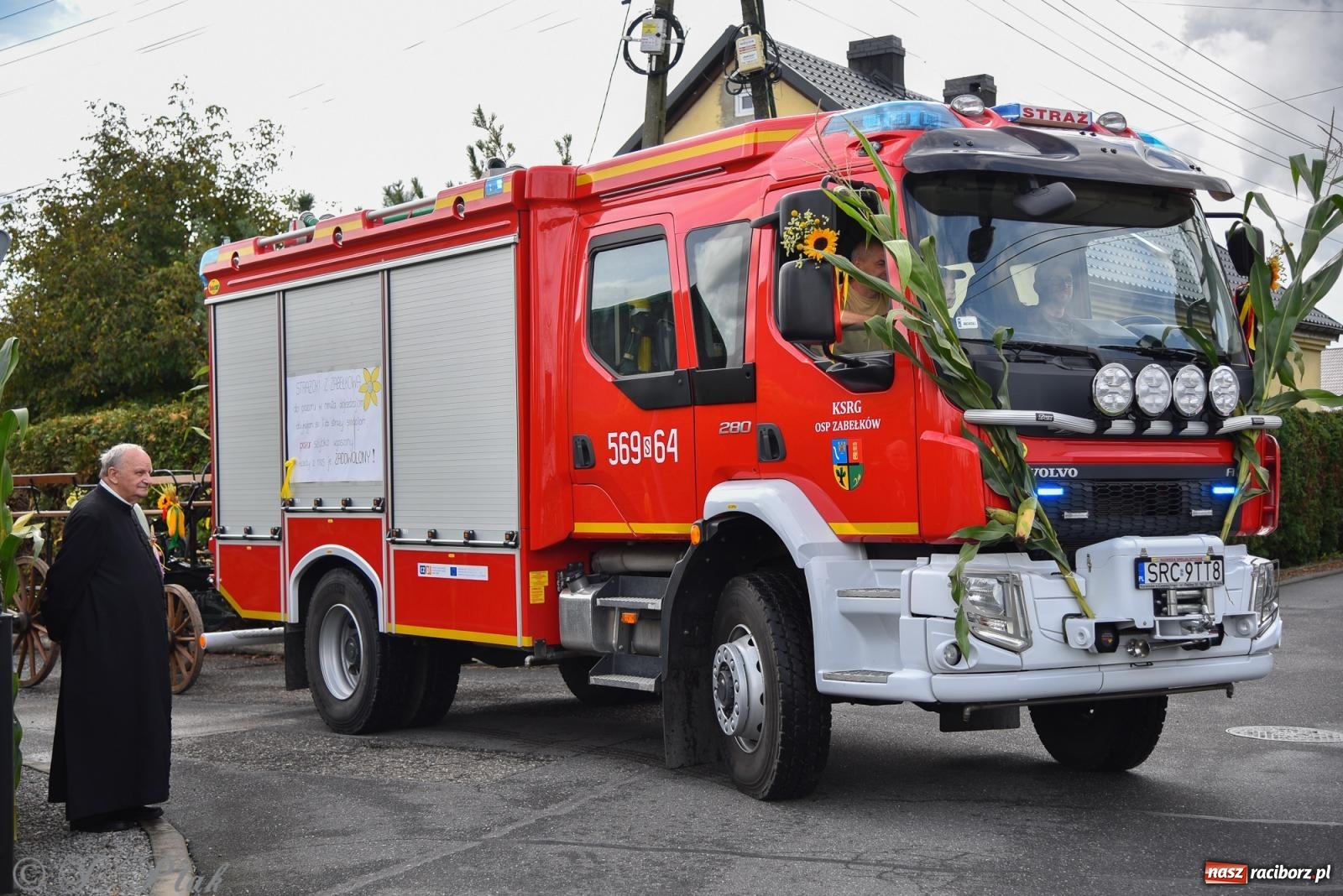 Zdjęcie w galerii na portalu naszraciborz.pl: Dożynkowy korowód wrócił do Zabełkowa [FOTO i WIDEO] wiadomości z regionu