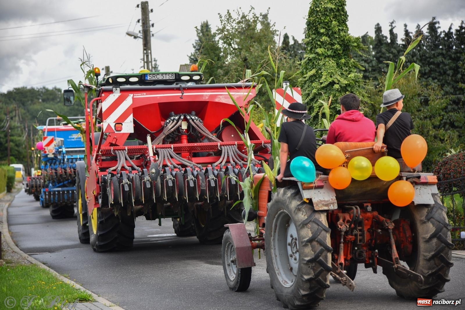 Zdjęcie w galerii na portalu naszraciborz.pl: Dożynkowy korowód wrócił do Zabełkowa [FOTO i WIDEO] wiadomości z regionu
