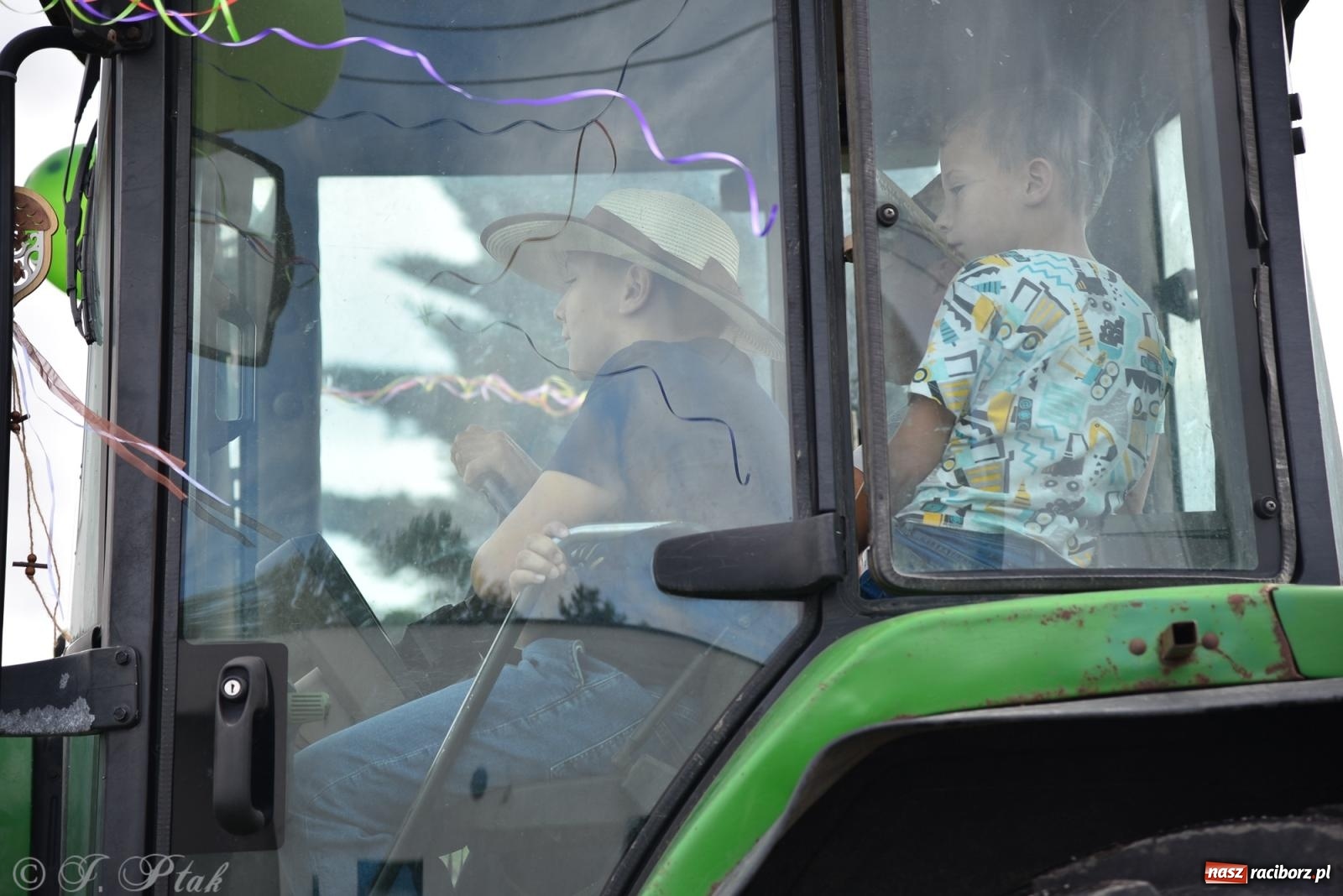 Zdjęcie w galerii na portalu naszraciborz.pl: Dożynkowy korowód wrócił do Zabełkowa [FOTO i WIDEO] wiadomości z regionu