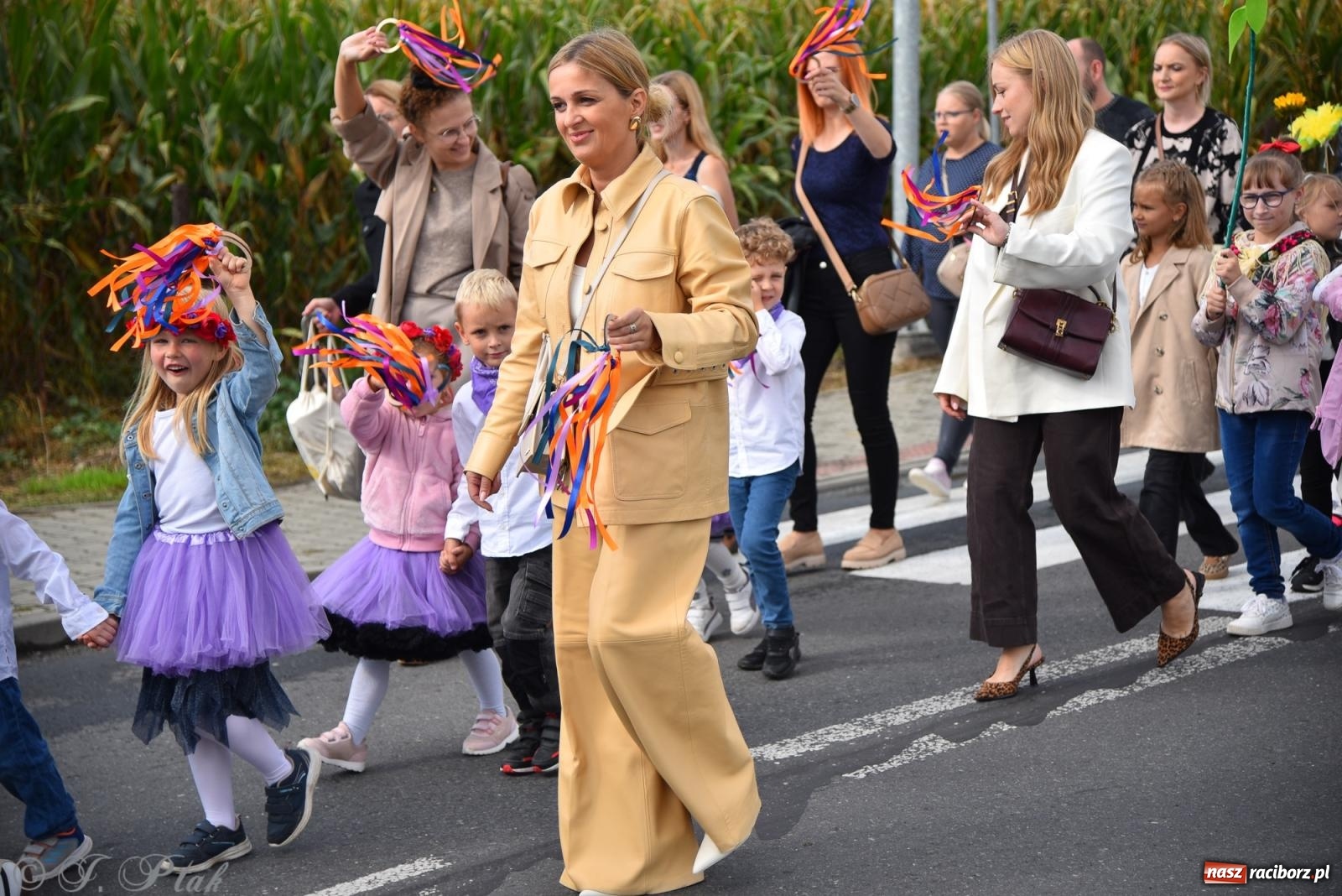 Zdjęcie w galerii na portalu naszraciborz.pl: Dożynkowy korowód wrócił do Zabełkowa [FOTO i WIDEO] wiadomości z regionu