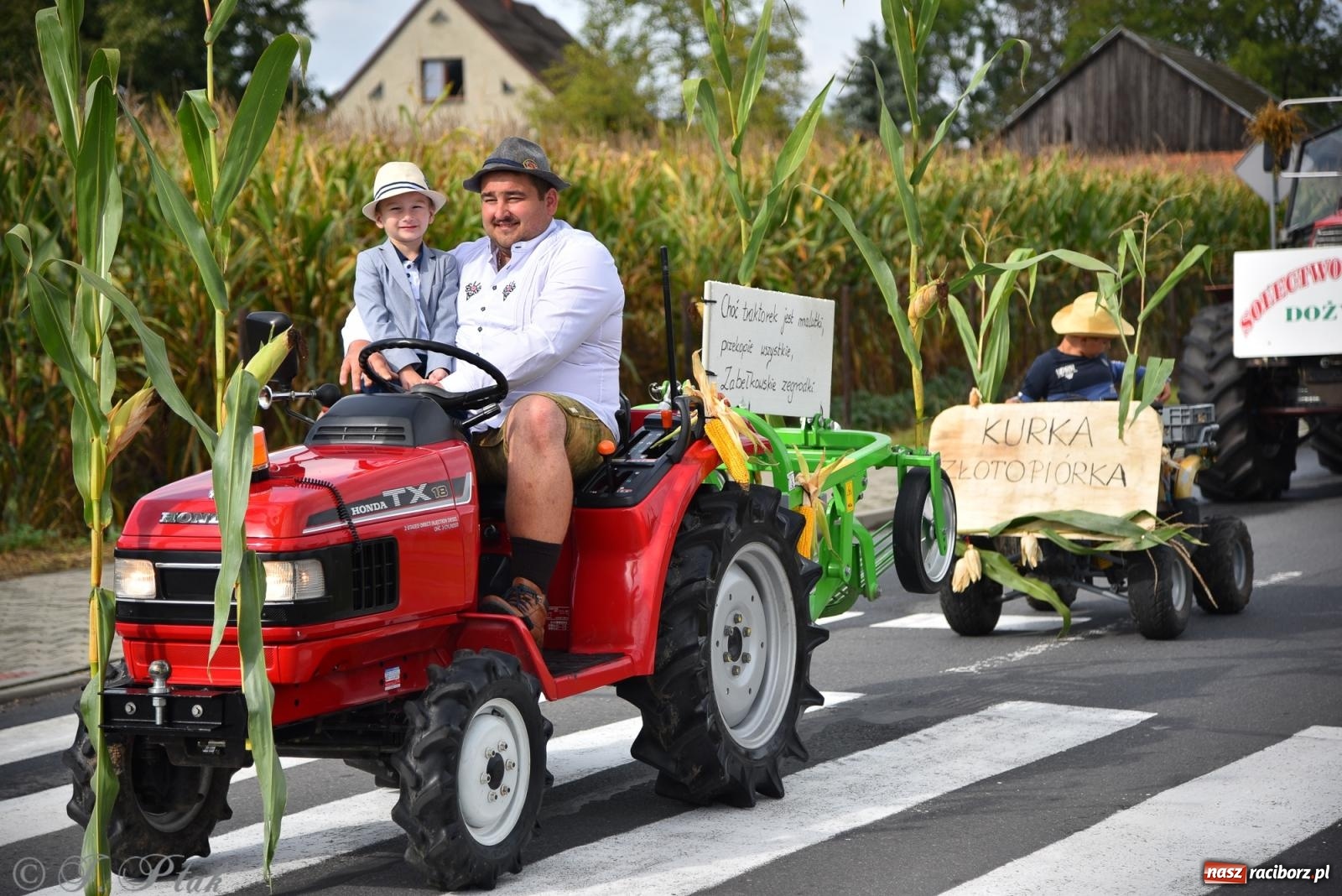 Zdjęcie w galerii na portalu naszraciborz.pl: Dożynkowy korowód wrócił do Zabełkowa [FOTO i WIDEO] wiadomości z regionu