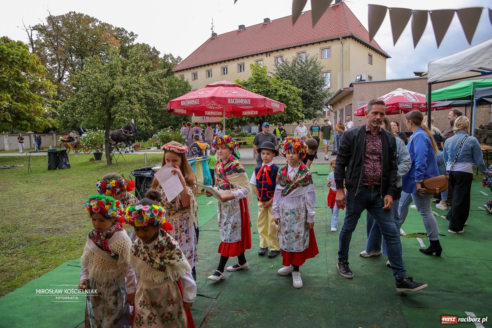 Zdjęcie w galerii na portalu naszraciborz.pl: Płonia świętuje razem – piknik Łączymy pokolenia, pielęgnujemy tradycje wiadomości z regionu