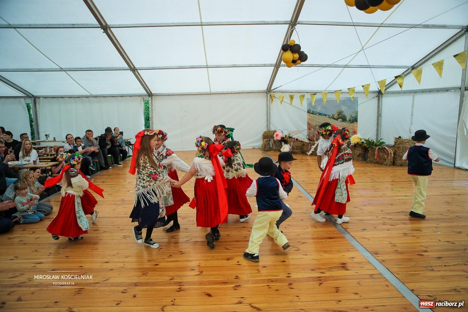 Zdjęcie w galerii na portalu naszraciborz.pl: Płonia świętuje razem – piknik Łączymy pokolenia, pielęgnujemy tradycje wiadomości z regionu