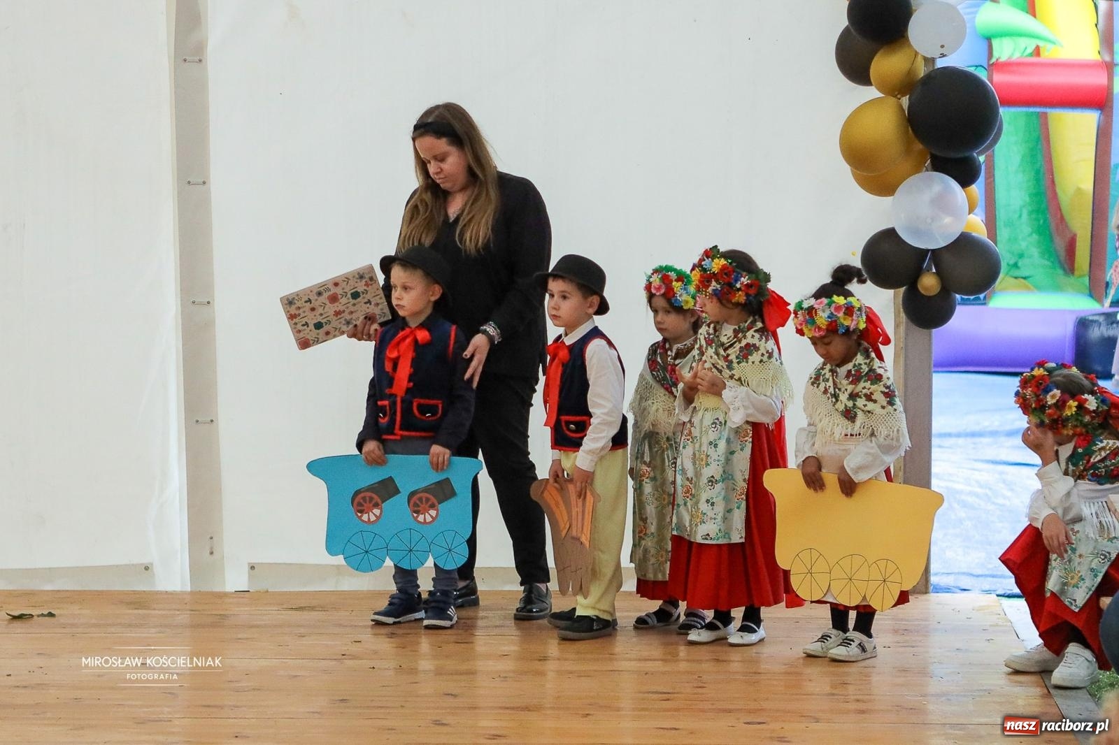 Zdjęcie w galerii na portalu naszraciborz.pl: Płonia świętuje razem – piknik Łączymy pokolenia, pielęgnujemy tradycje wiadomości z regionu