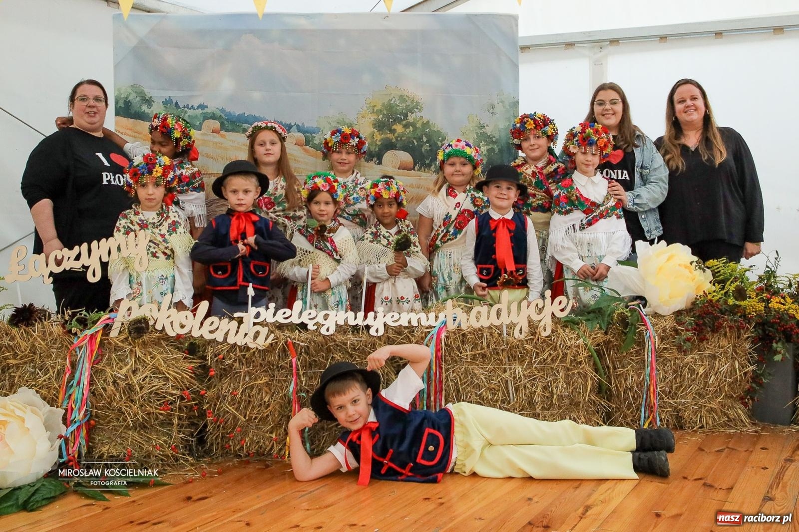 Zdjęcie w galerii na portalu naszraciborz.pl: Płonia świętuje razem – piknik Łączymy pokolenia, pielęgnujemy tradycje wiadomości z regionu