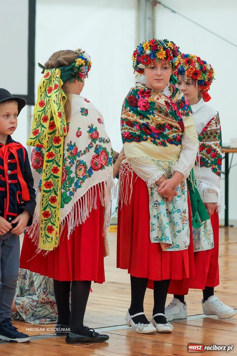 Zdjęcie w galerii na portalu naszraciborz.pl: Płonia świętuje razem – piknik Łączymy pokolenia, pielęgnujemy tradycje wiadomości z regionu
