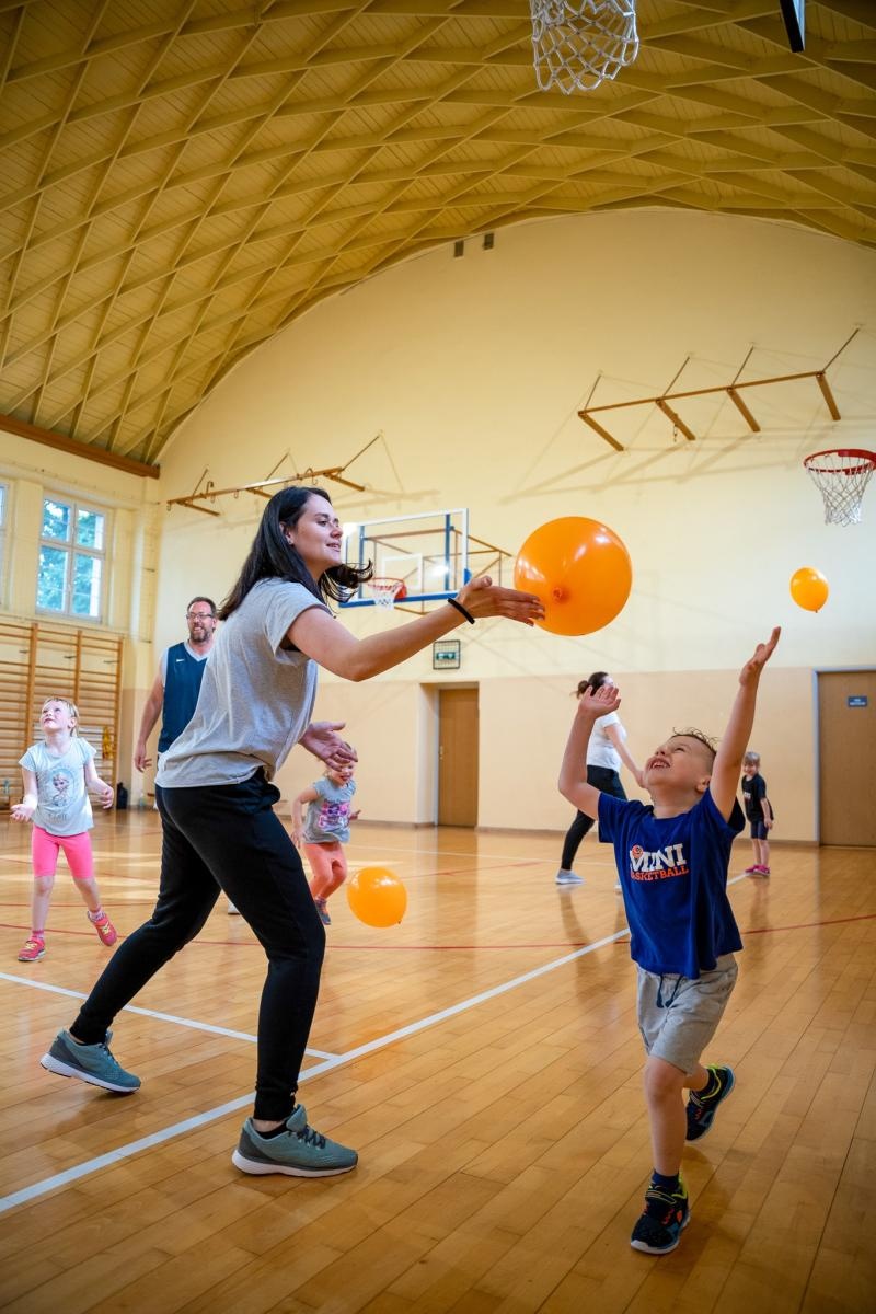 Zdjęcie w galerii na portalu naszraciborz.pl: Treningi pełne radości i energii – MiniBasketball zaprasza dzieci i młodzież! wiadomości z regionu
