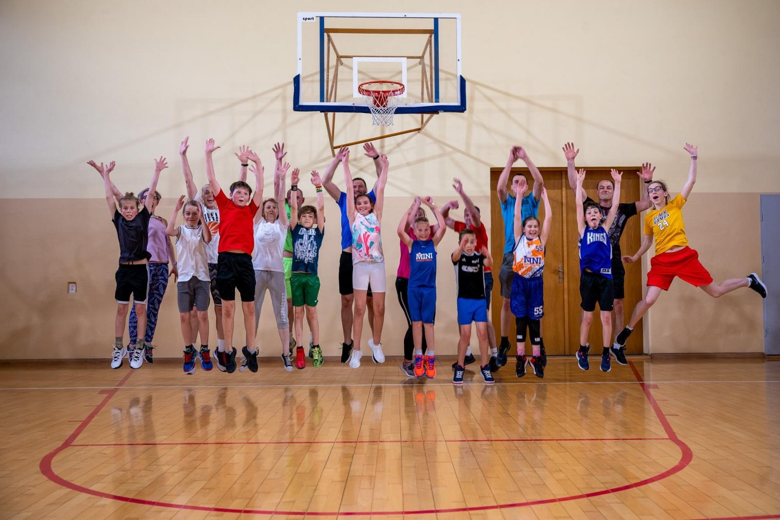 Zdjęcie w galerii na portalu naszraciborz.pl: Treningi pełne radości i energii – MiniBasketball zaprasza dzieci i młodzież! wiadomości z regionu