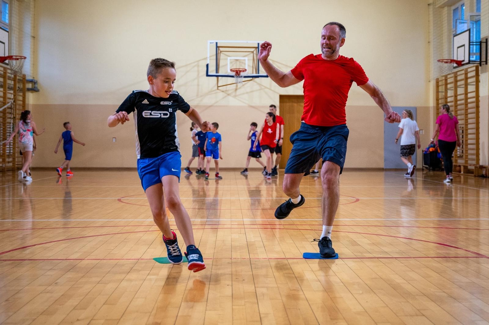 Zdjęcie w galerii na portalu naszraciborz.pl: Treningi pełne radości i energii – MiniBasketball zaprasza dzieci i młodzież! wiadomości z regionu