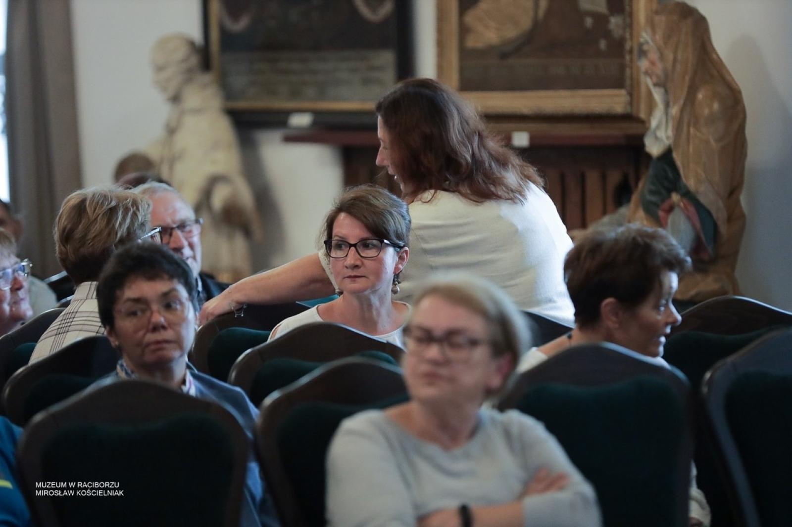 Zdjęcie w galerii na portalu naszraciborz.pl: W Muzeum w Raciborzu o pamięci i historii: szczegółowa inwentaryzacja pomników poległych wiadomości z regionu