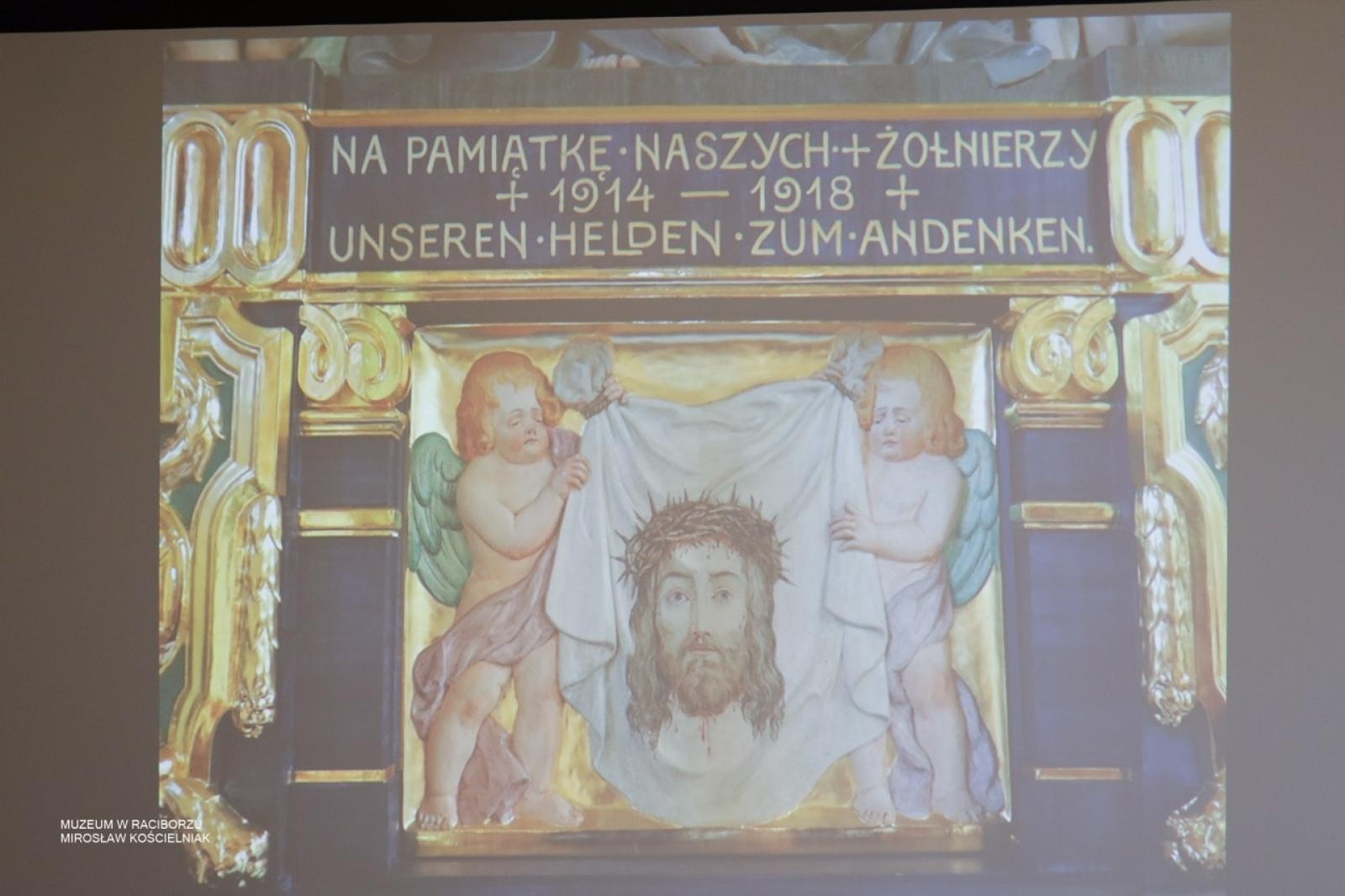 Zdjęcie w galerii na portalu naszraciborz.pl: W Muzeum w Raciborzu o pamięci i historii: szczegółowa inwentaryzacja pomników poległych wiadomości z regionu