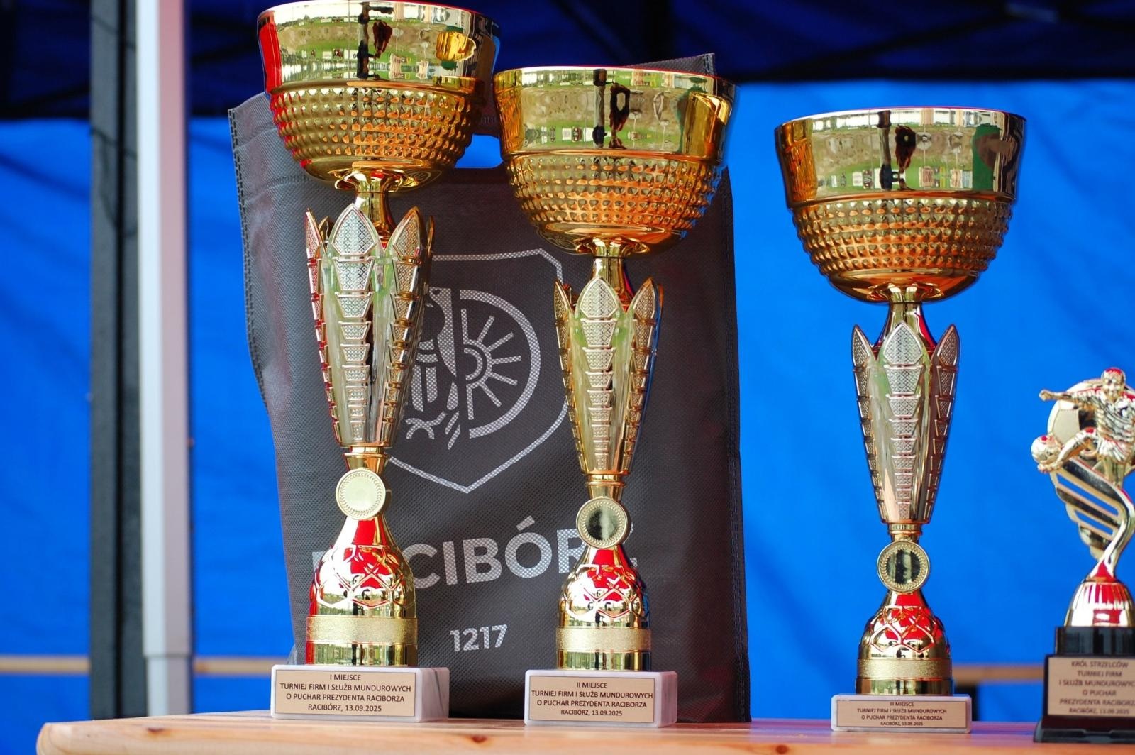 Zdjęcie w galerii na portalu naszraciborz.pl: Turniej firm i służb mundurowych w Raciborzu pełen emocji [FOTO] wiadomości z regionu