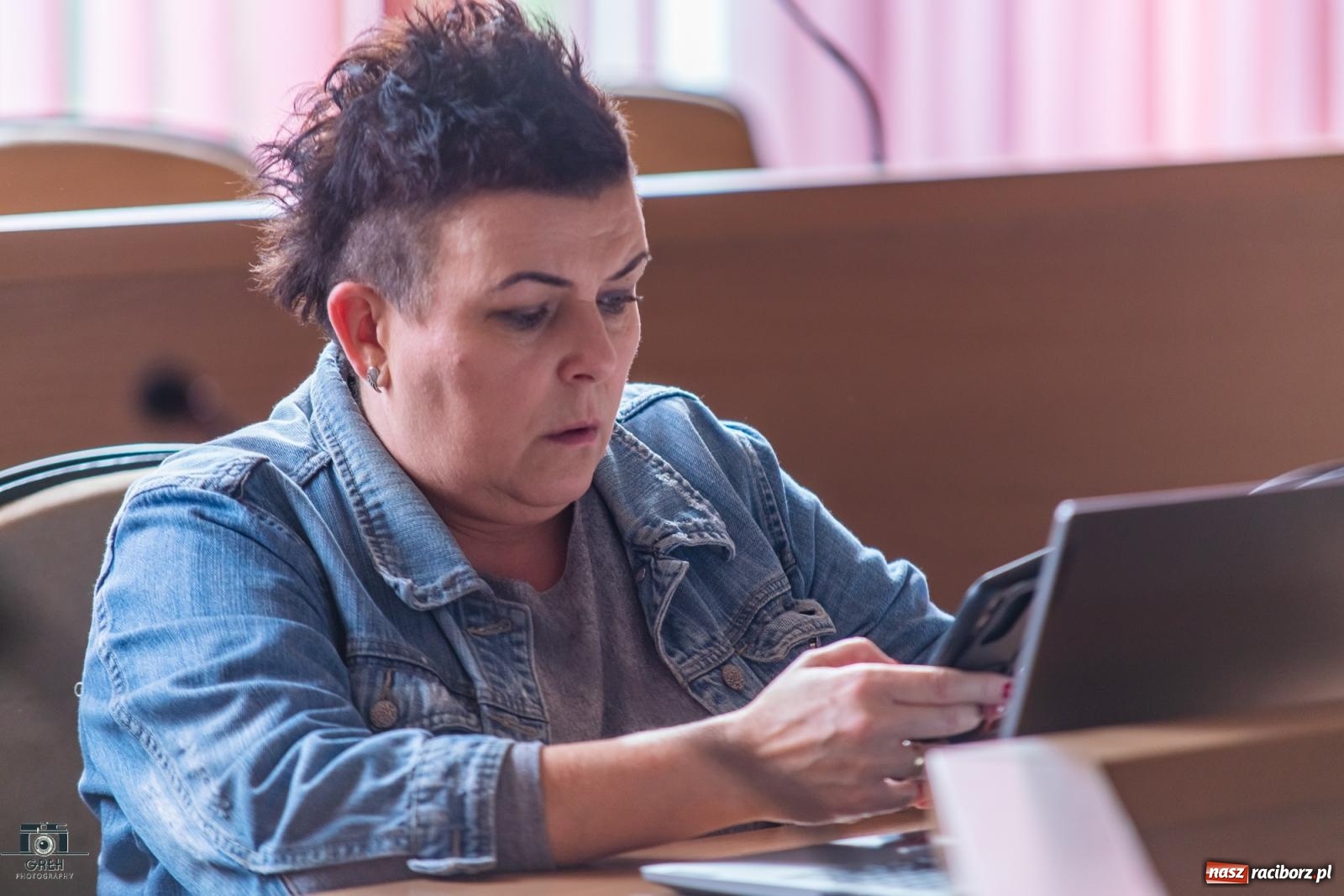 Zdjęcie w galerii na portalu naszraciborz.pl: Radni komisji oświaty wysłuchali raportu z działalności Muzeum wiadomości z regionu