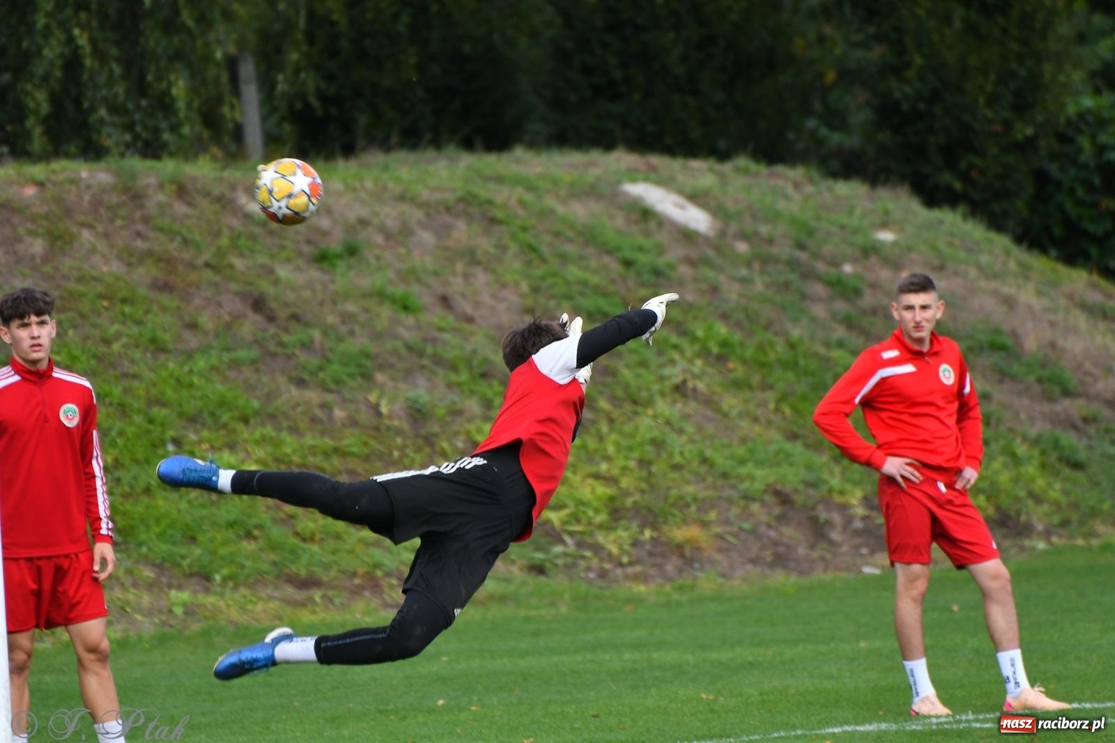 Zdjęcie w galerii na portalu naszraciborz.pl: Unia Racibórz nie obroni trofeum. Rezerwy z Turzy Śląskiej okazały się lepsze [FOTO] wiadomości z regionu