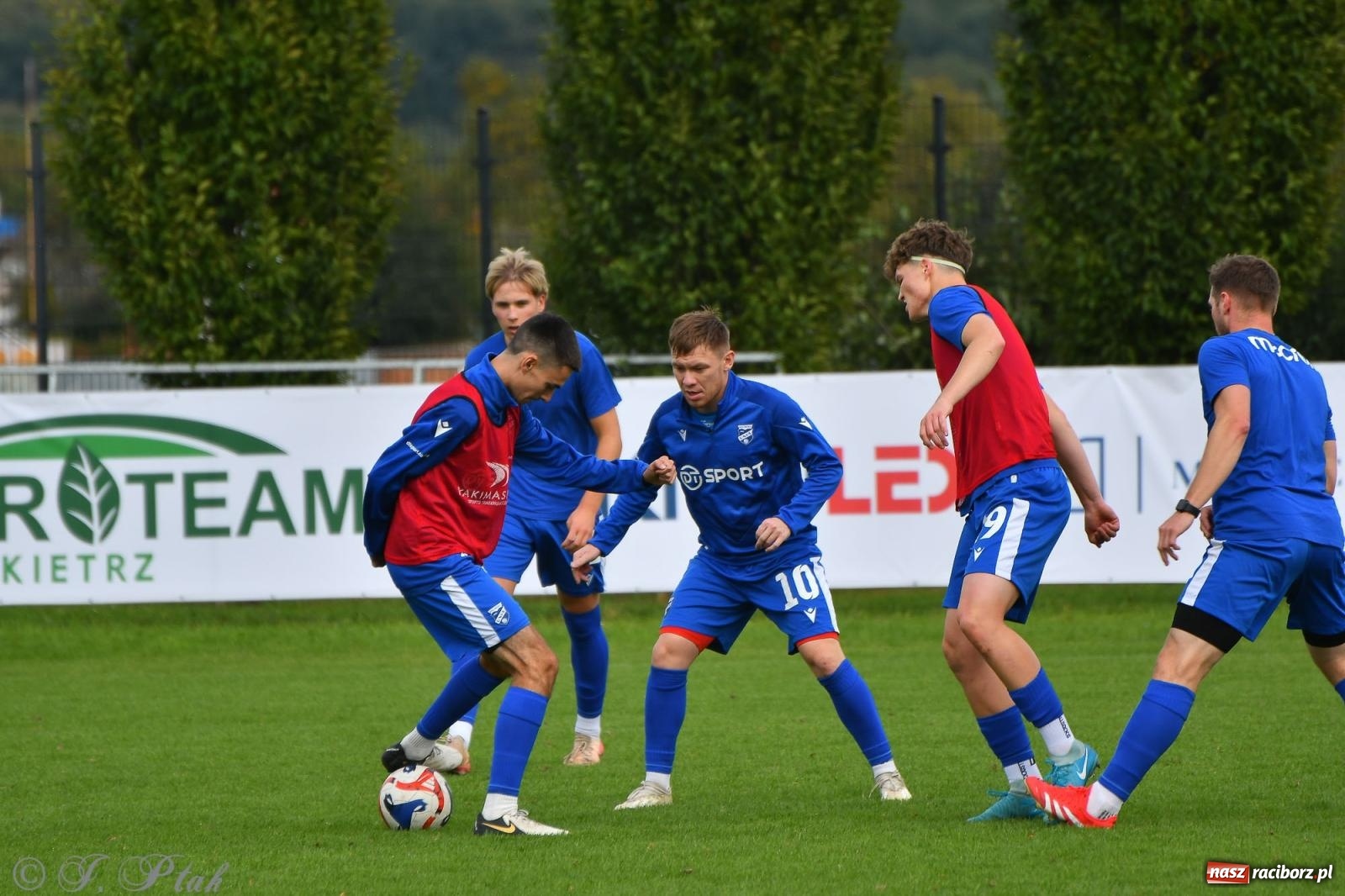 Zdjęcie w galerii na portalu naszraciborz.pl: Unia Racibórz nie obroni trofeum. Rezerwy z Turzy Śląskiej okazały się lepsze [FOTO] wiadomości z regionu