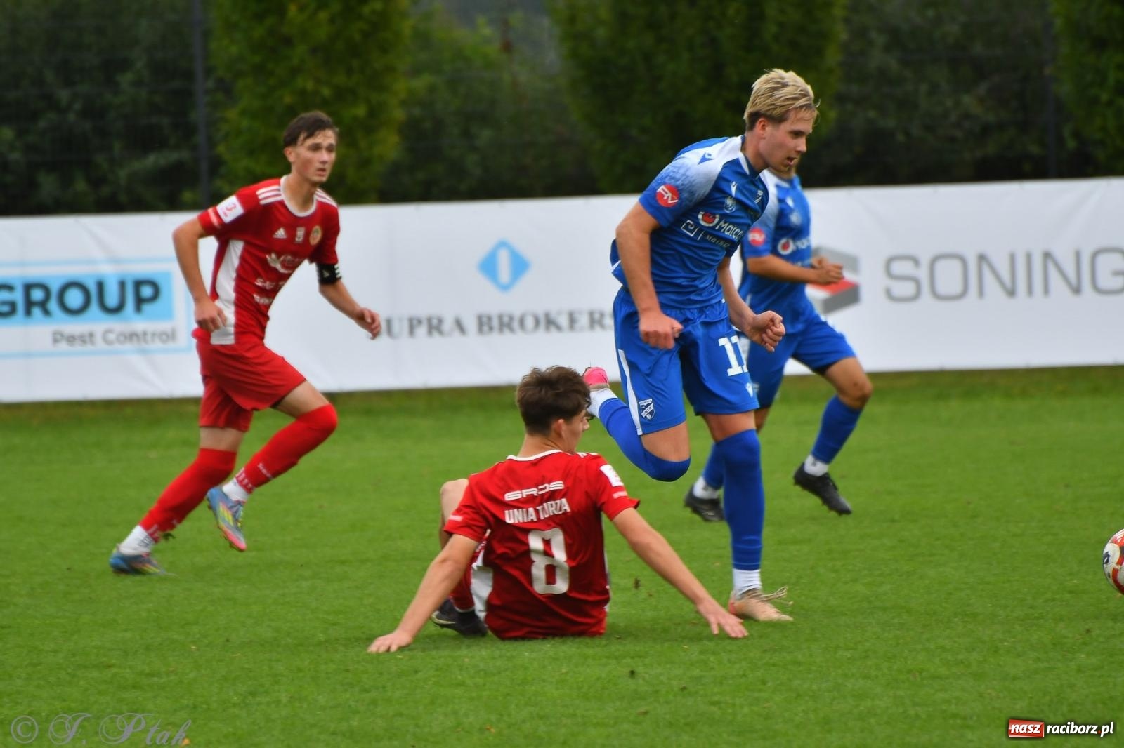 Zdjęcie w galerii na portalu naszraciborz.pl: Unia Racibórz nie obroni trofeum. Rezerwy z Turzy Śląskiej okazały się lepsze [FOTO] wiadomości z regionu
