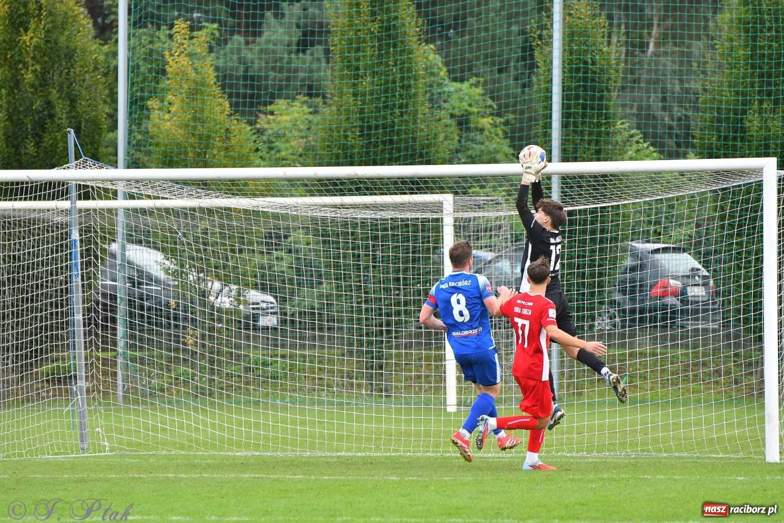 Zdjęcie w galerii na portalu naszraciborz.pl: Unia Racibórz nie obroni trofeum. Rezerwy z Turzy Śląskiej okazały się lepsze [FOTO] wiadomości z regionu