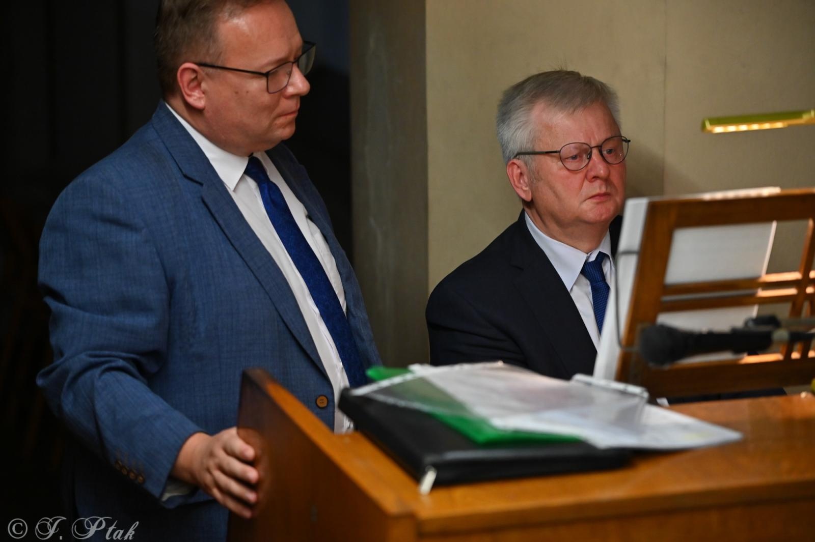 Zdjęcie w galerii na portalu naszraciborz.pl: Wielki duet w raciborskiej farze – Perucki i Długosz w blasku muzyki wiadomości z regionu