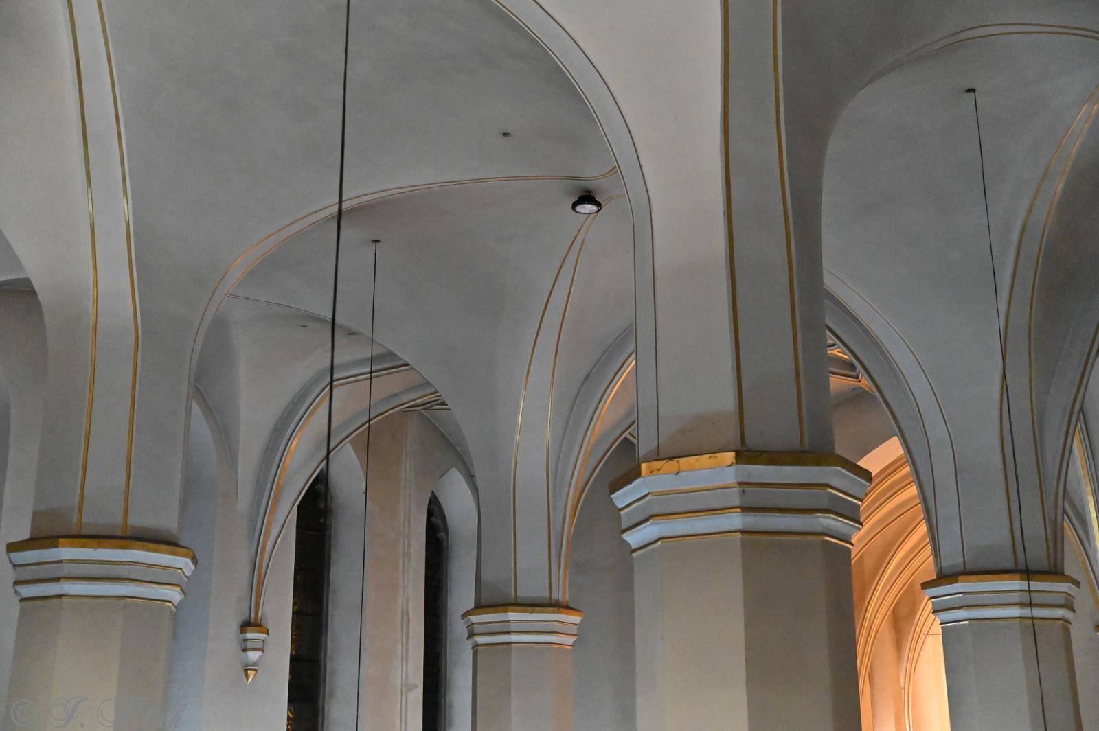 Zdjęcie w galerii na portalu naszraciborz.pl: Wielki duet w raciborskiej farze – Perucki i Długosz w blasku muzyki wiadomości z regionu