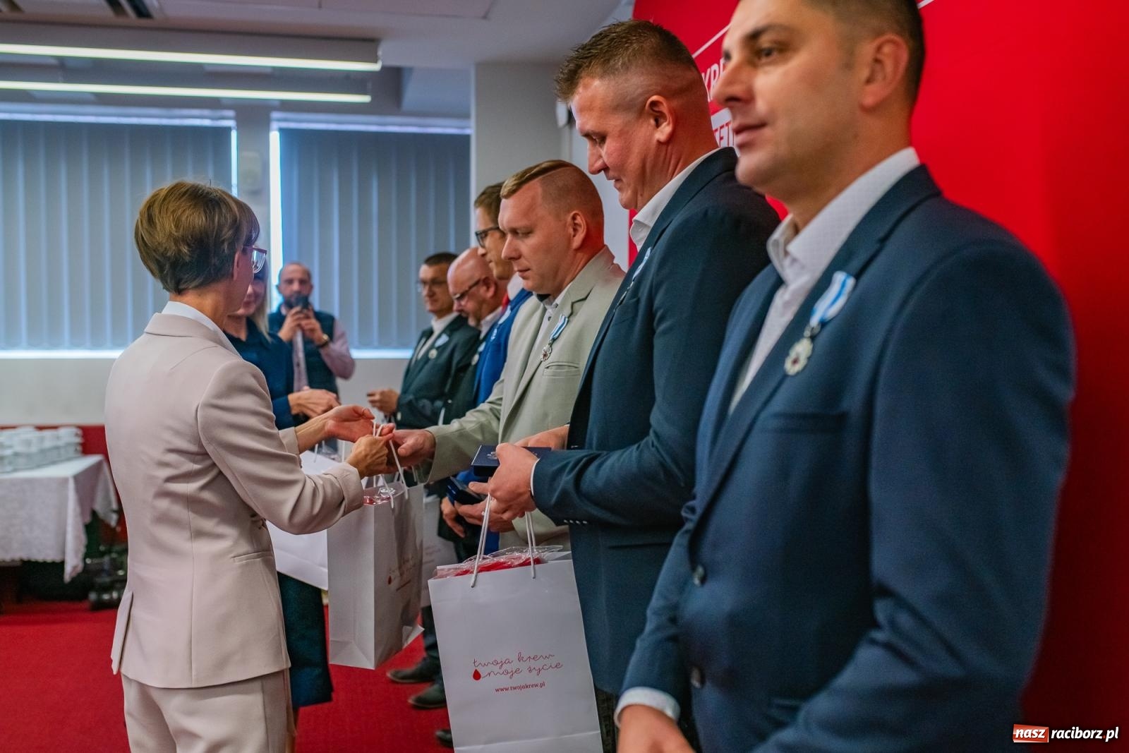 Zdjęcie w galerii na portalu naszraciborz.pl: Wielki szacunek. Dawcy krwi uhonorowani w Raciborzu [FOTO i WIDEO] wiadomości z regionu