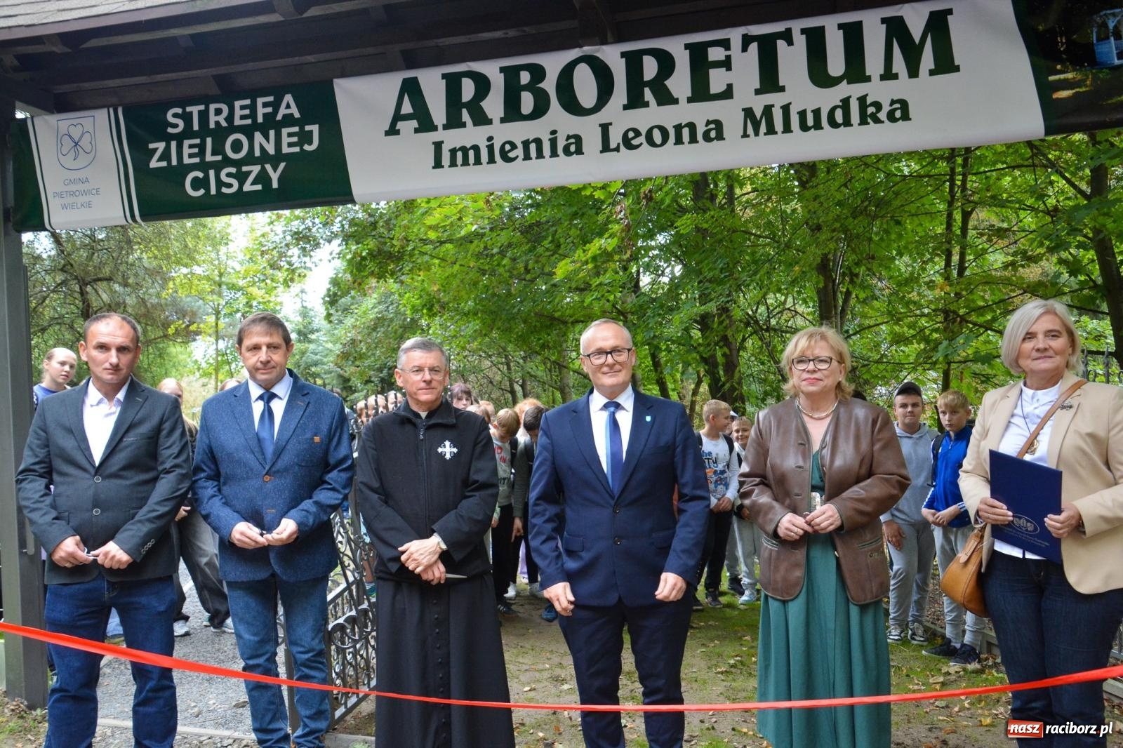 Zdjęcie w galerii na portalu naszraciborz.pl: Dziedzictwo Leona Mludka rozkwita – Pietrowice Wielkie z Zielonym Arboretum dzięki WFOŚiGW wiadomości z regionu