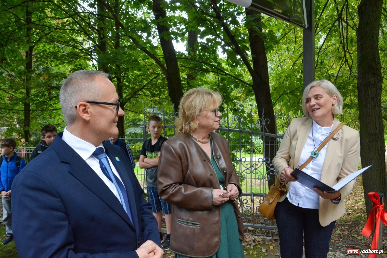 Zdjęcie w galerii na portalu naszraciborz.pl: Dziedzictwo Leona Mludka rozkwita – Pietrowice Wielkie z Zielonym Arboretum dzięki WFOŚiGW wiadomości z regionu