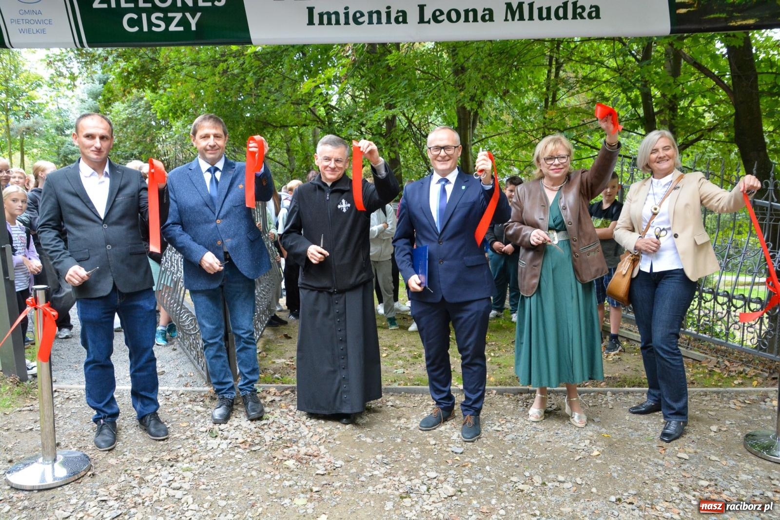 Zdjęcie w galerii na portalu naszraciborz.pl: Dziedzictwo Leona Mludka rozkwita – Pietrowice Wielkie z Zielonym Arboretum dzięki WFOŚiGW wiadomości z regionu