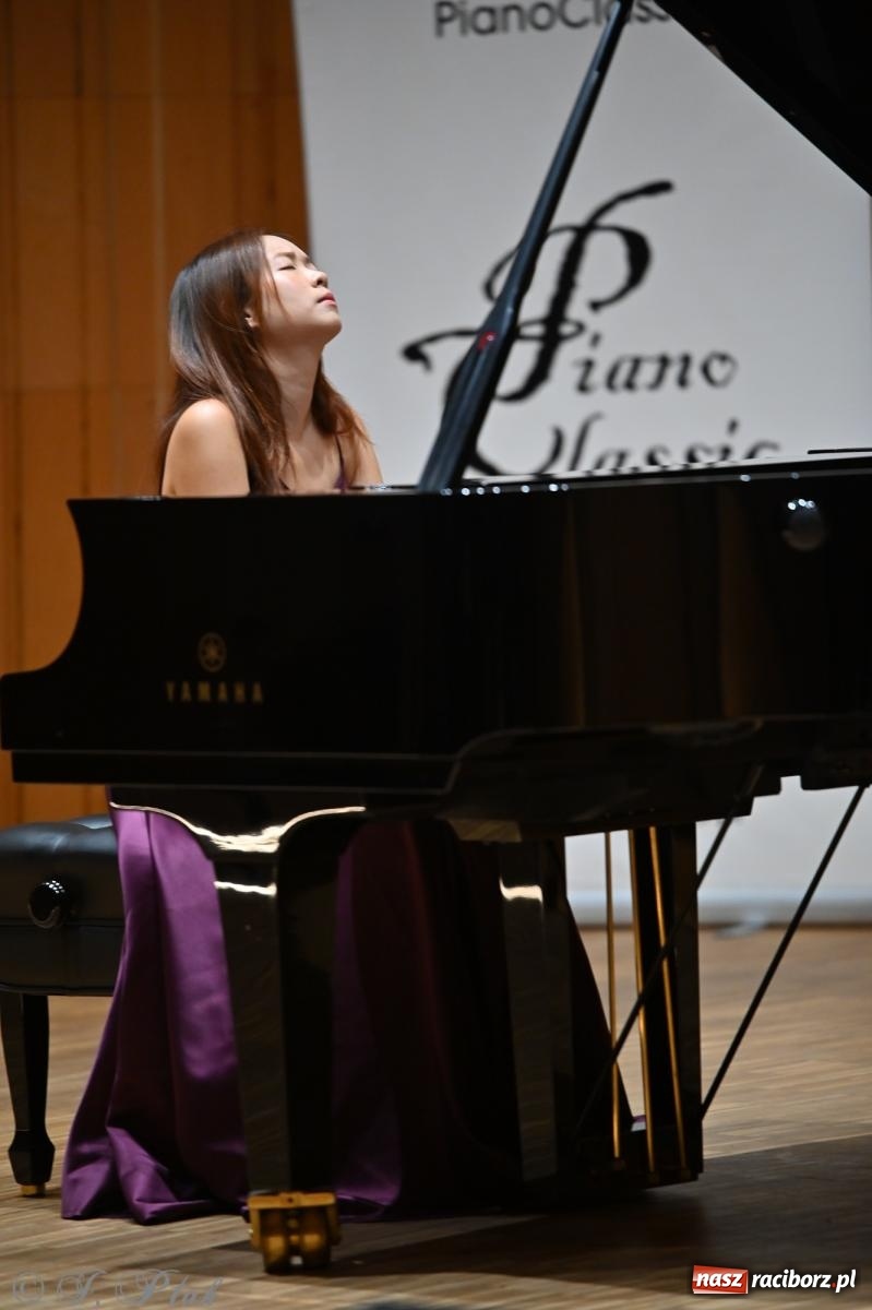 Zdjęcie w galerii na portalu naszraciborz.pl: Lily Phee zagrała w Raciborzu w ramach Międzynarodowego Festiwalu Pianistycznego wiadomości z regionu