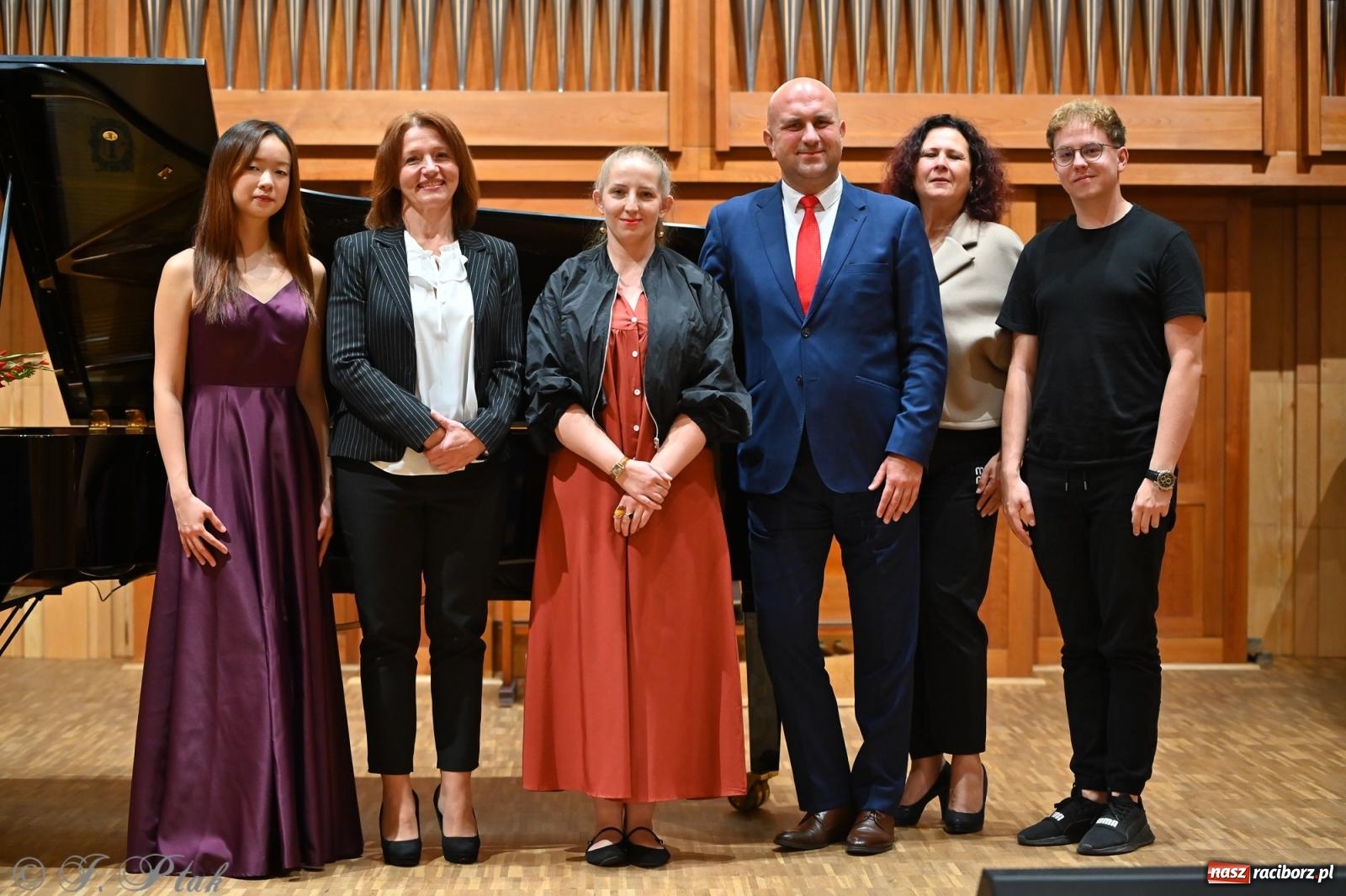 Zdjęcie w galerii na portalu naszraciborz.pl: Lily Phee zagrała w Raciborzu w ramach Międzynarodowego Festiwalu Pianistycznego wiadomości z regionu