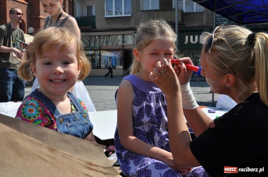 Zdjęcie w galerii na portalu naszraciborz.pl: Kultura studencka to nie tylko picie wiadomości z regionu