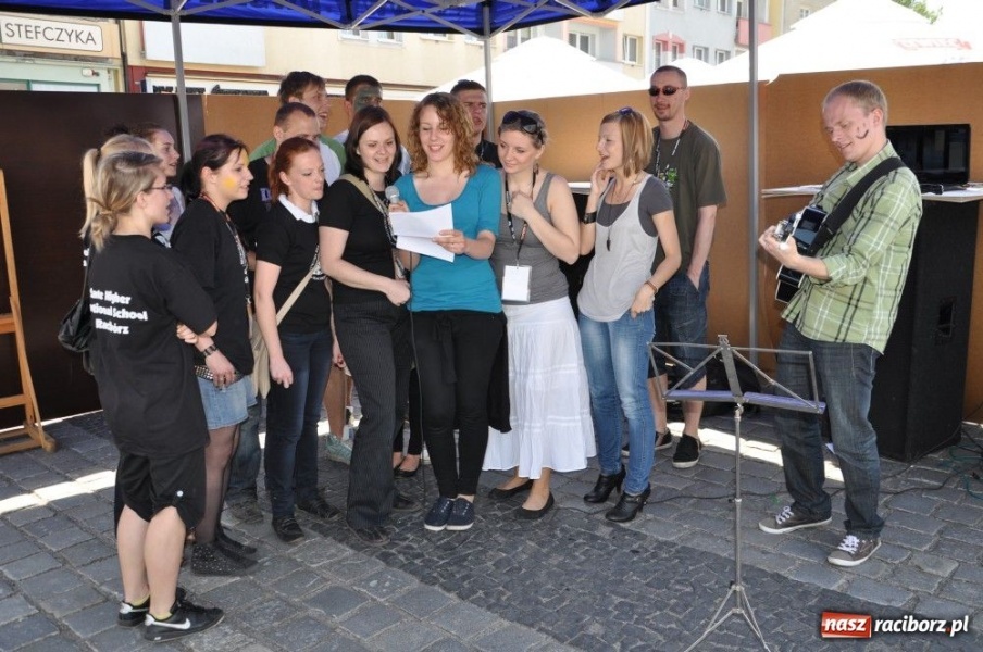 Zdjęcie w galerii na portalu naszraciborz.pl: Kultura studencka to nie tylko picie wiadomości z regionu