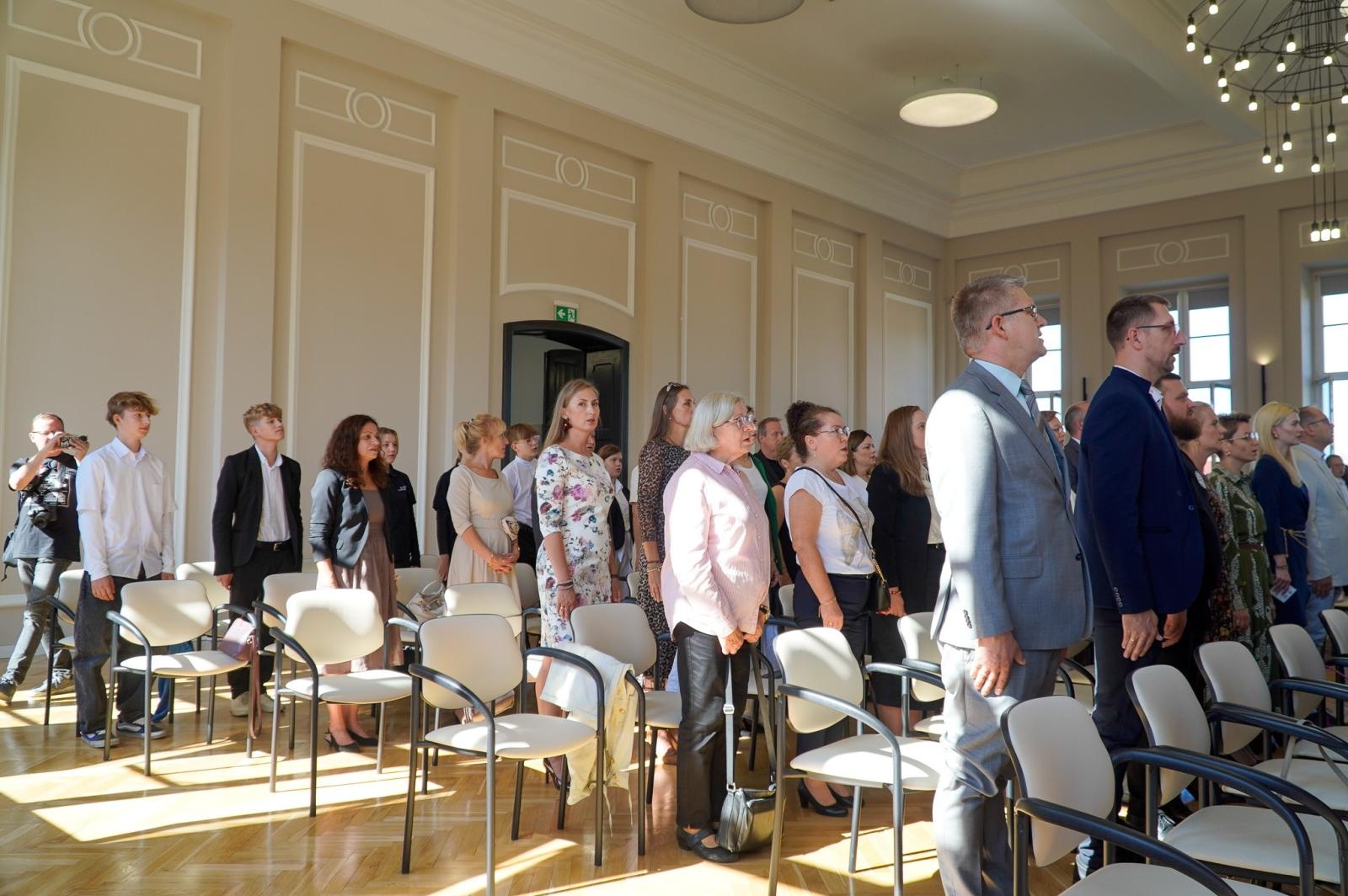 Zdjęcie w galerii na portalu naszraciborz.pl: Niech żyje Ekonomik! Szkoła przy Gimnazjalnej świętuje 80-lecie wiadomości z regionu