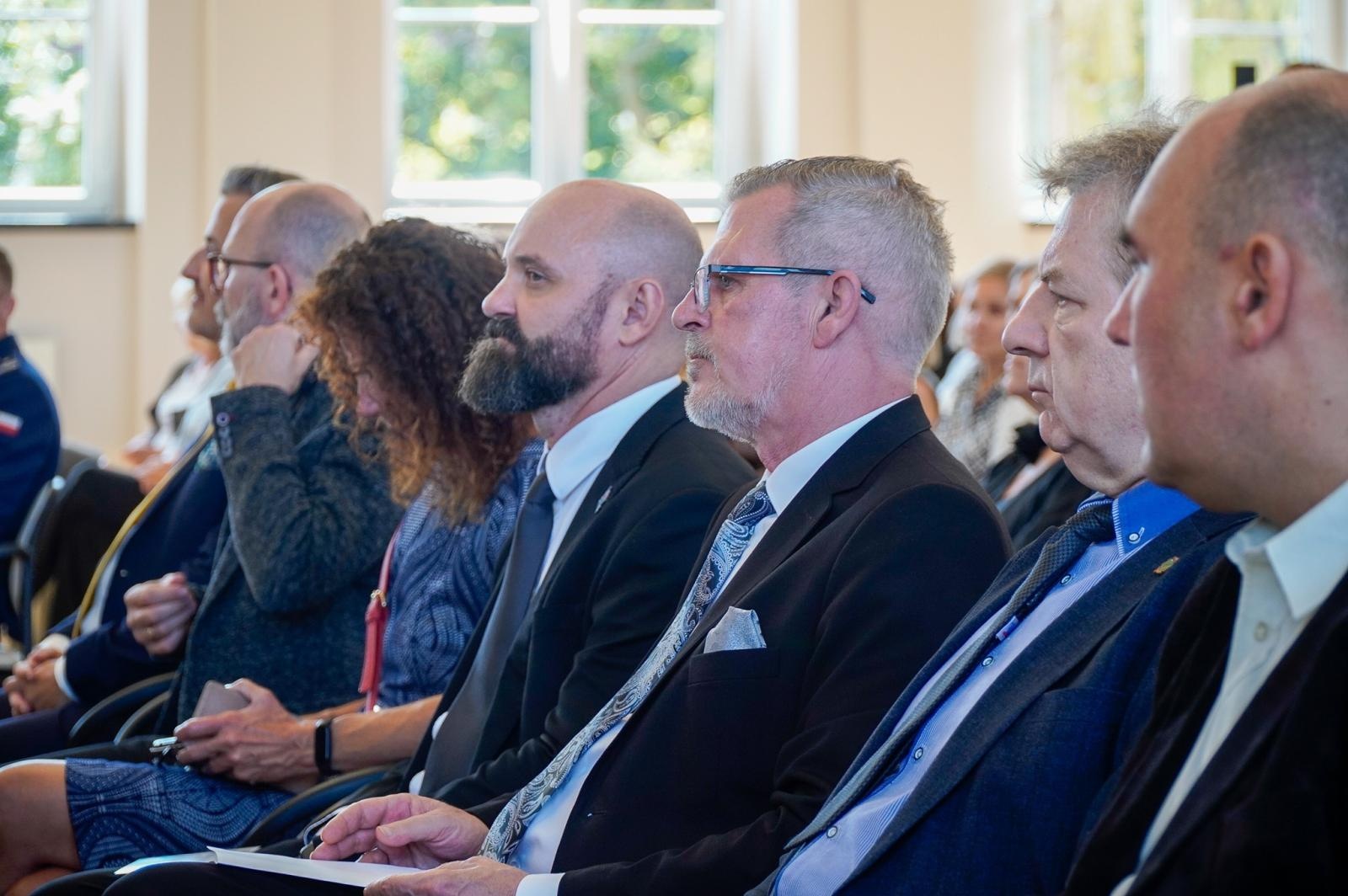 Zdjęcie w galerii na portalu naszraciborz.pl: Niech żyje Ekonomik! Szkoła przy Gimnazjalnej świętuje 80-lecie wiadomości z regionu