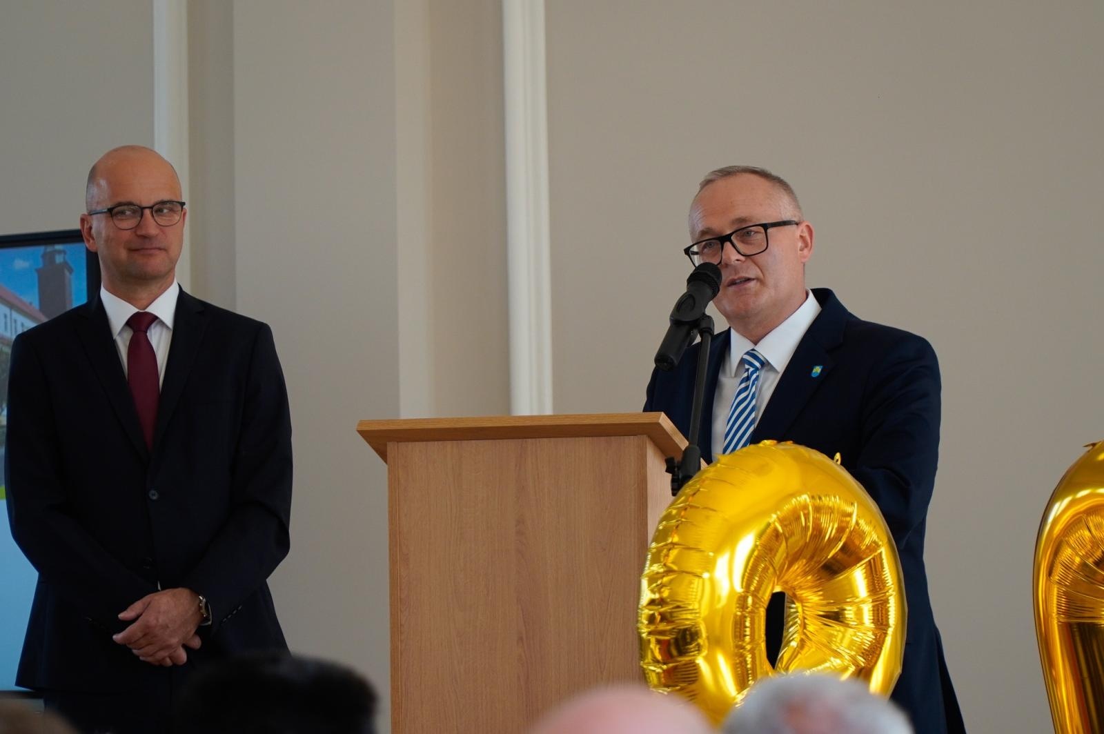 Zdjęcie w galerii na portalu naszraciborz.pl: Niech żyje Ekonomik! Szkoła przy Gimnazjalnej świętuje 80-lecie wiadomości z regionu